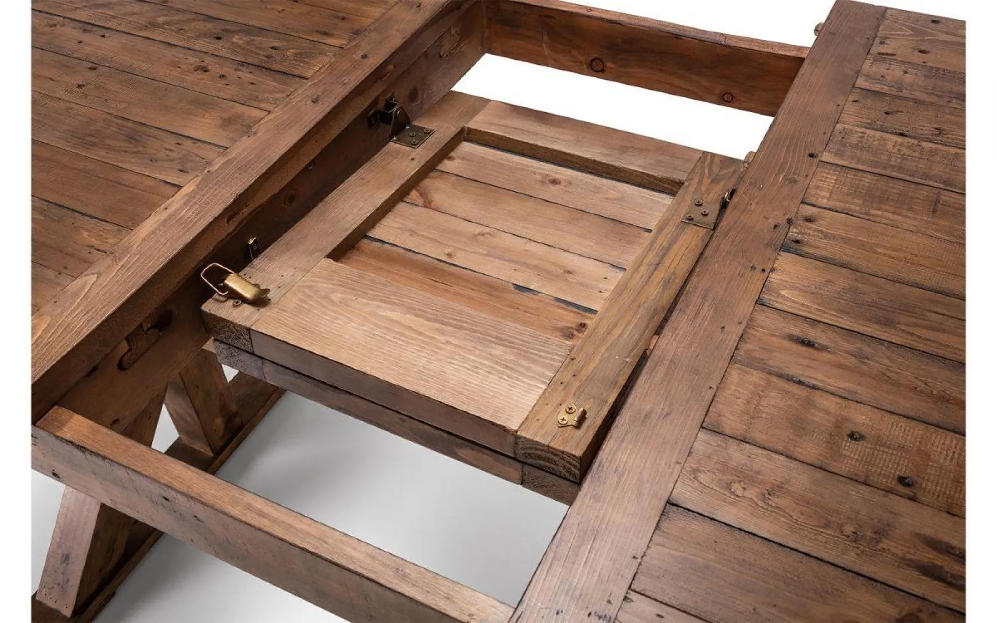 Chatsworth 6-8 Seater Extendable Dining Table - Reclaimed Pine