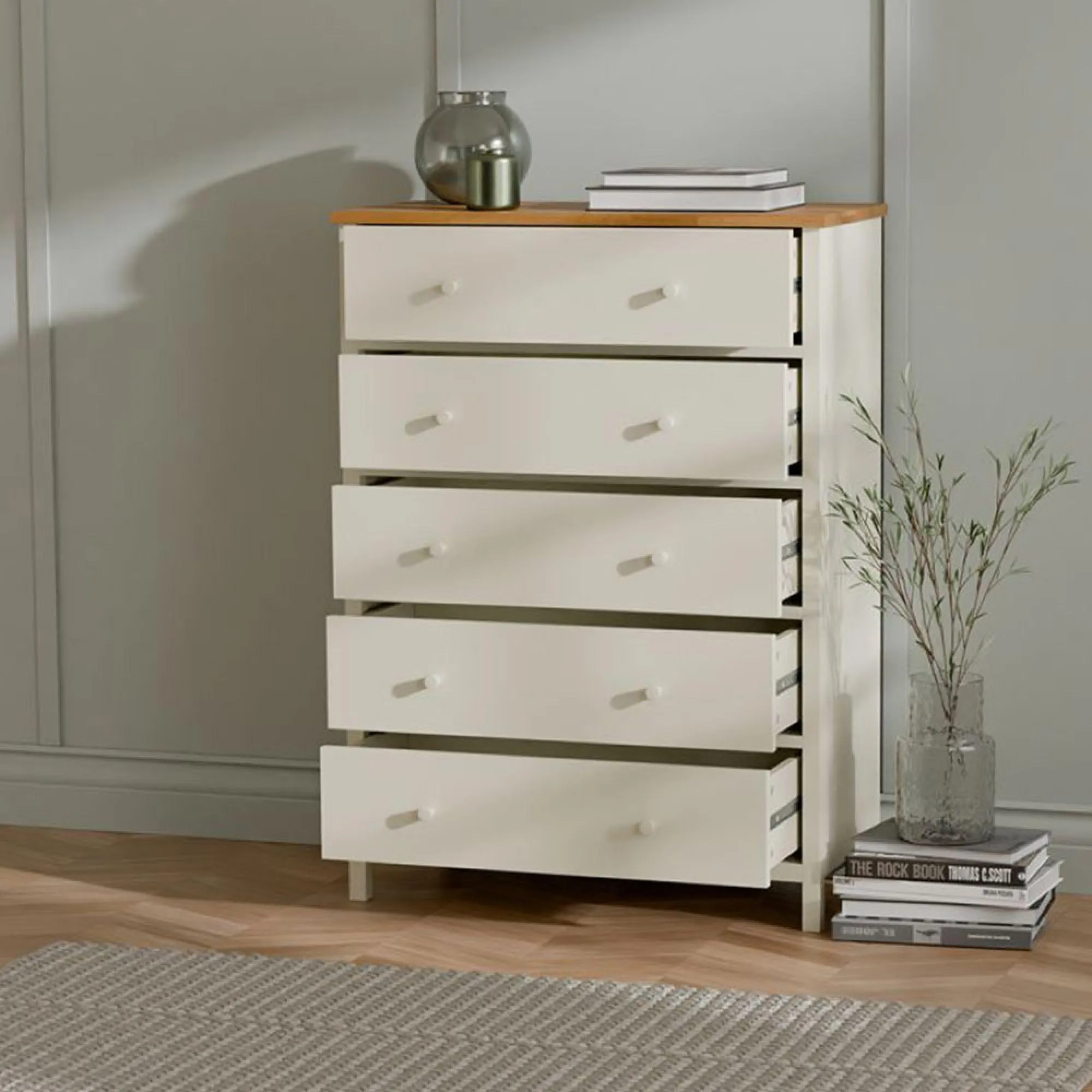 Coxmoor 5 Drawer Chest - Ivory