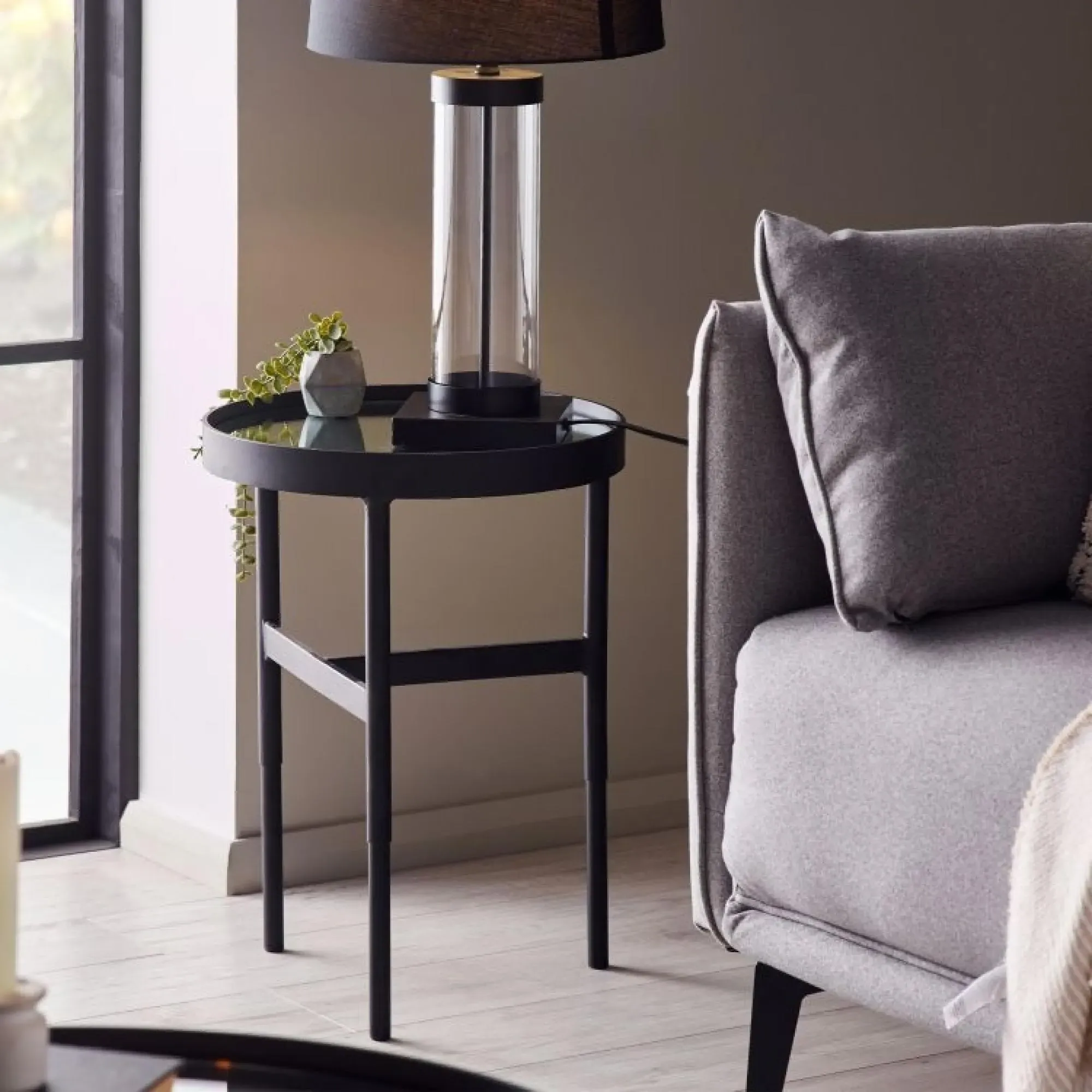 Franki Round Lamp Table - Black, Metal