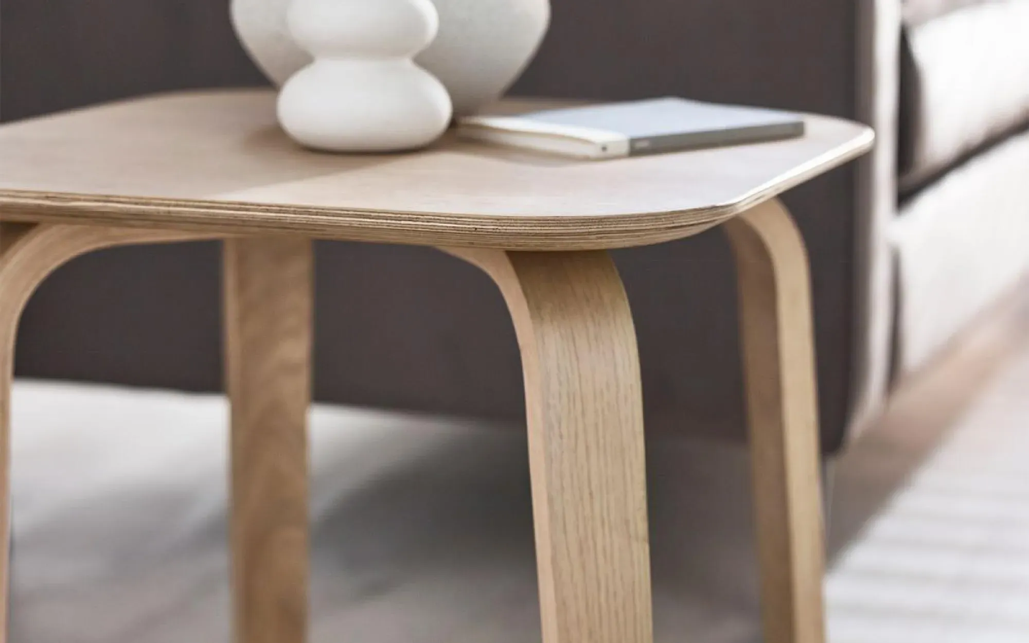 Kaito Side Table - Oak Effect
