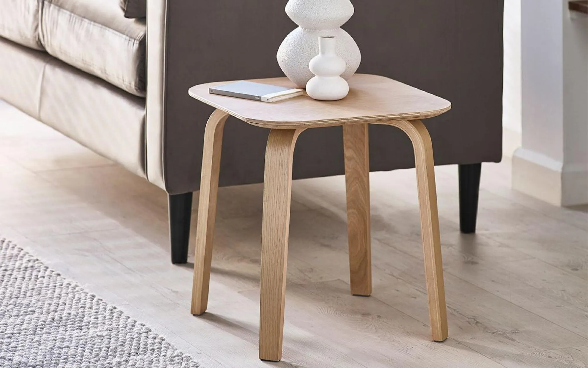 Kaito Side Table - Oak Effect