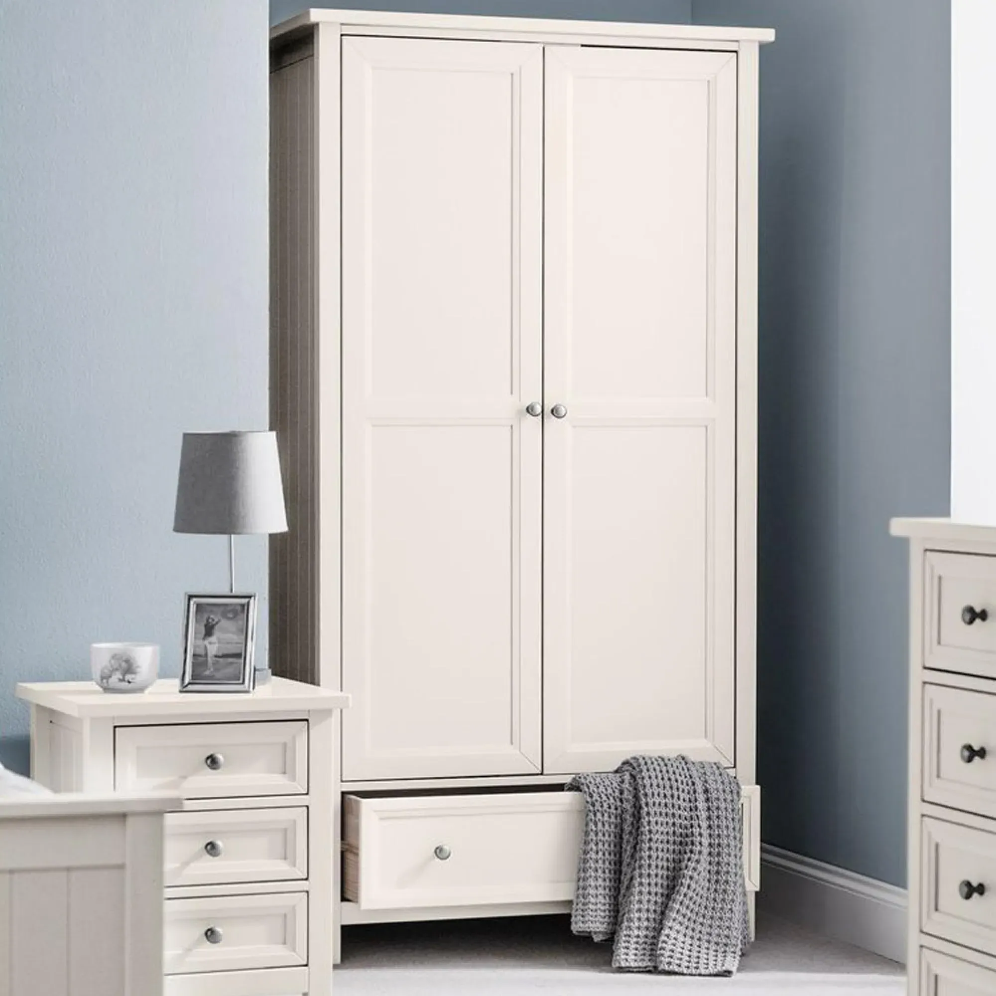 Maine 2 Door Wardrobe with Drawer - White, Pine