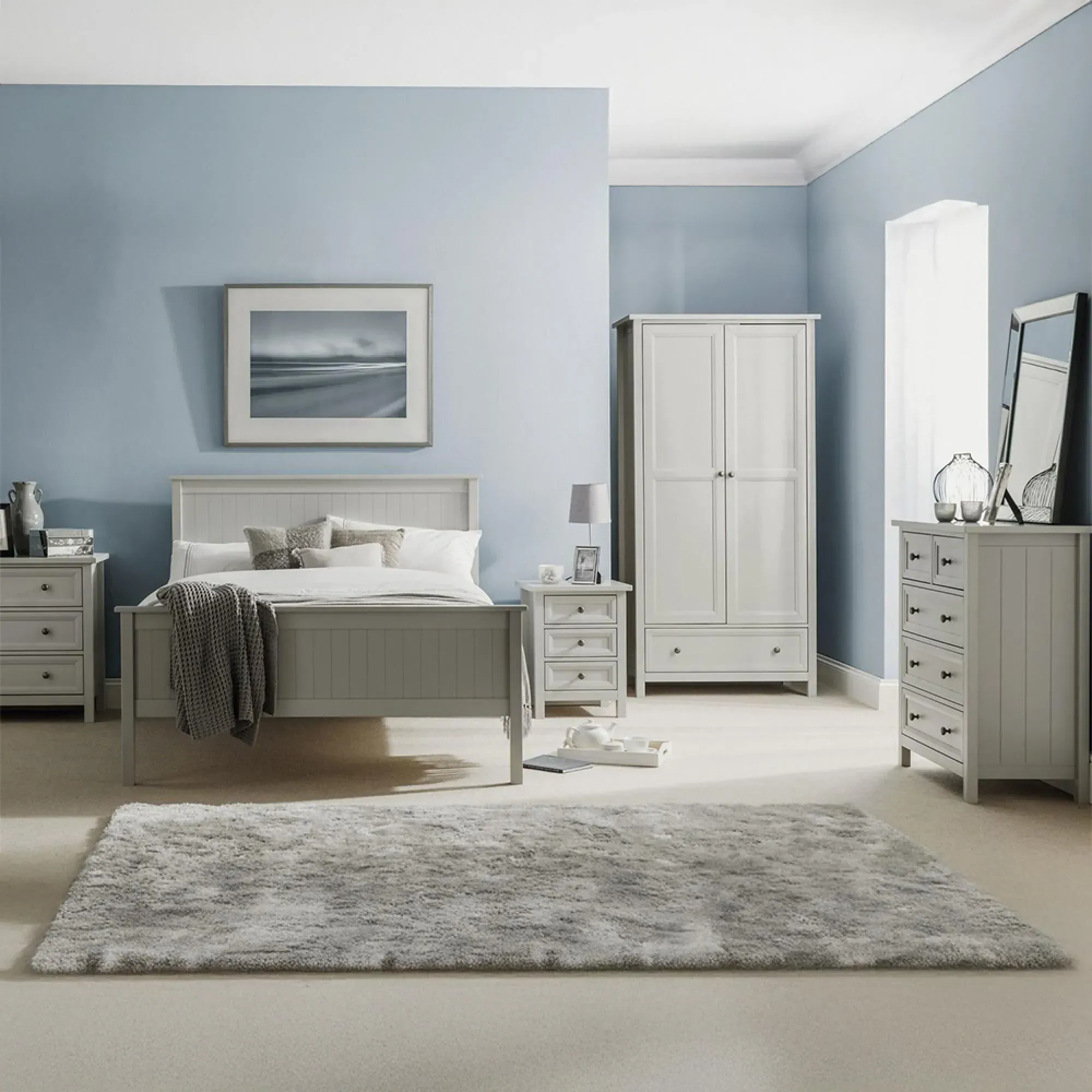 Maine 3 Drawer Bedside Cabinet - Grey, Pine