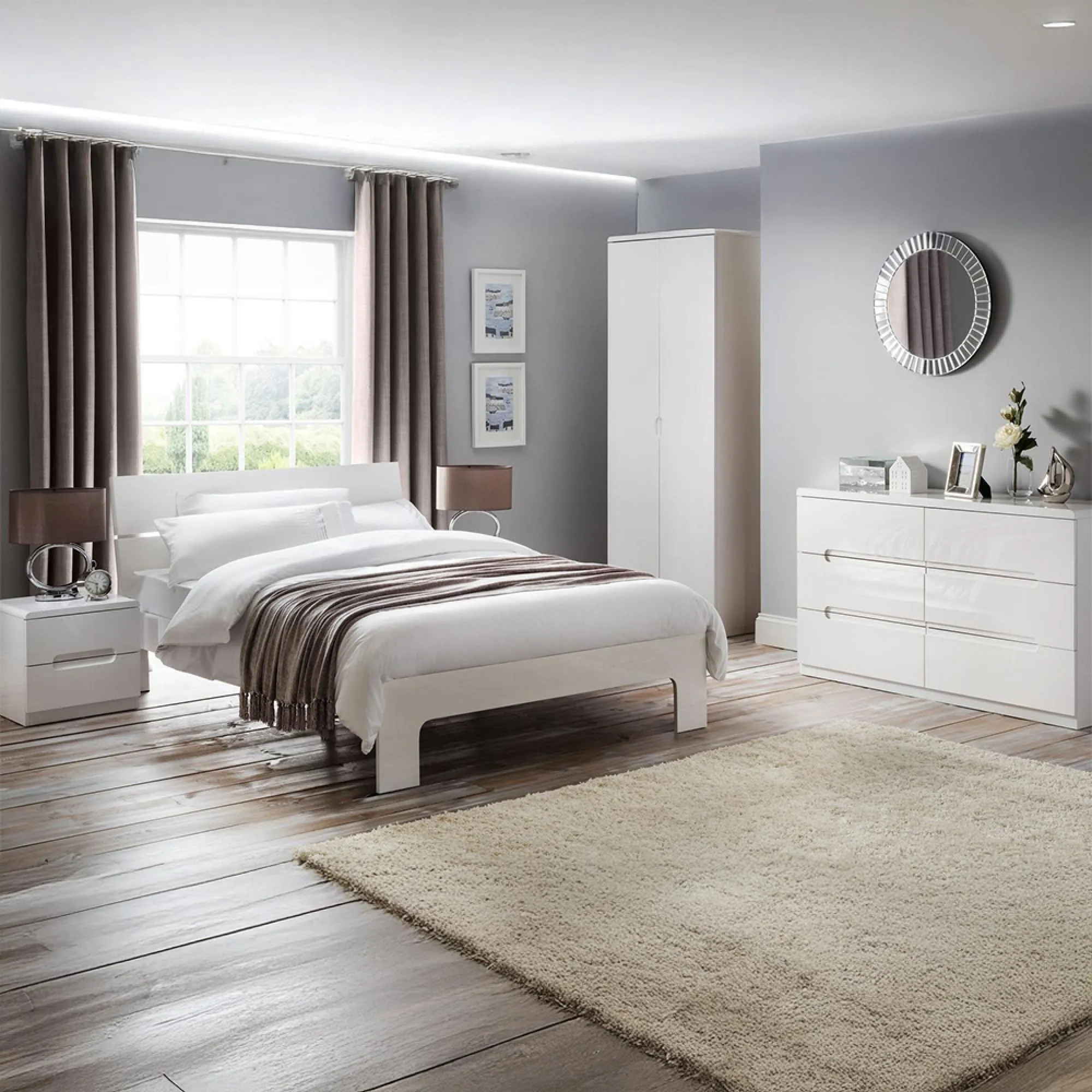 Manhattan 3+2 Drawer Chest - White High Gloss