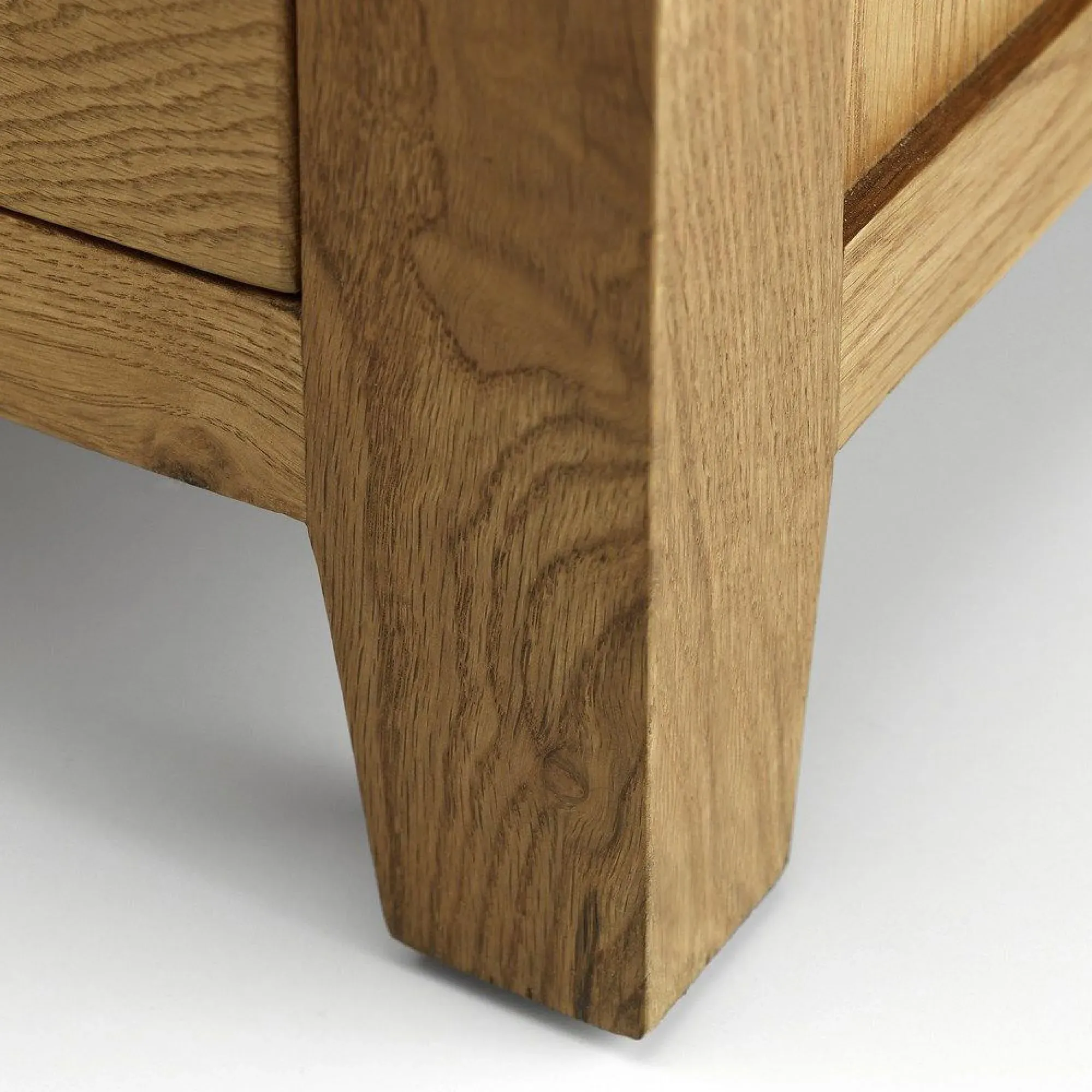 Marlborough Oak 3 Door Wardrobe - Waxed