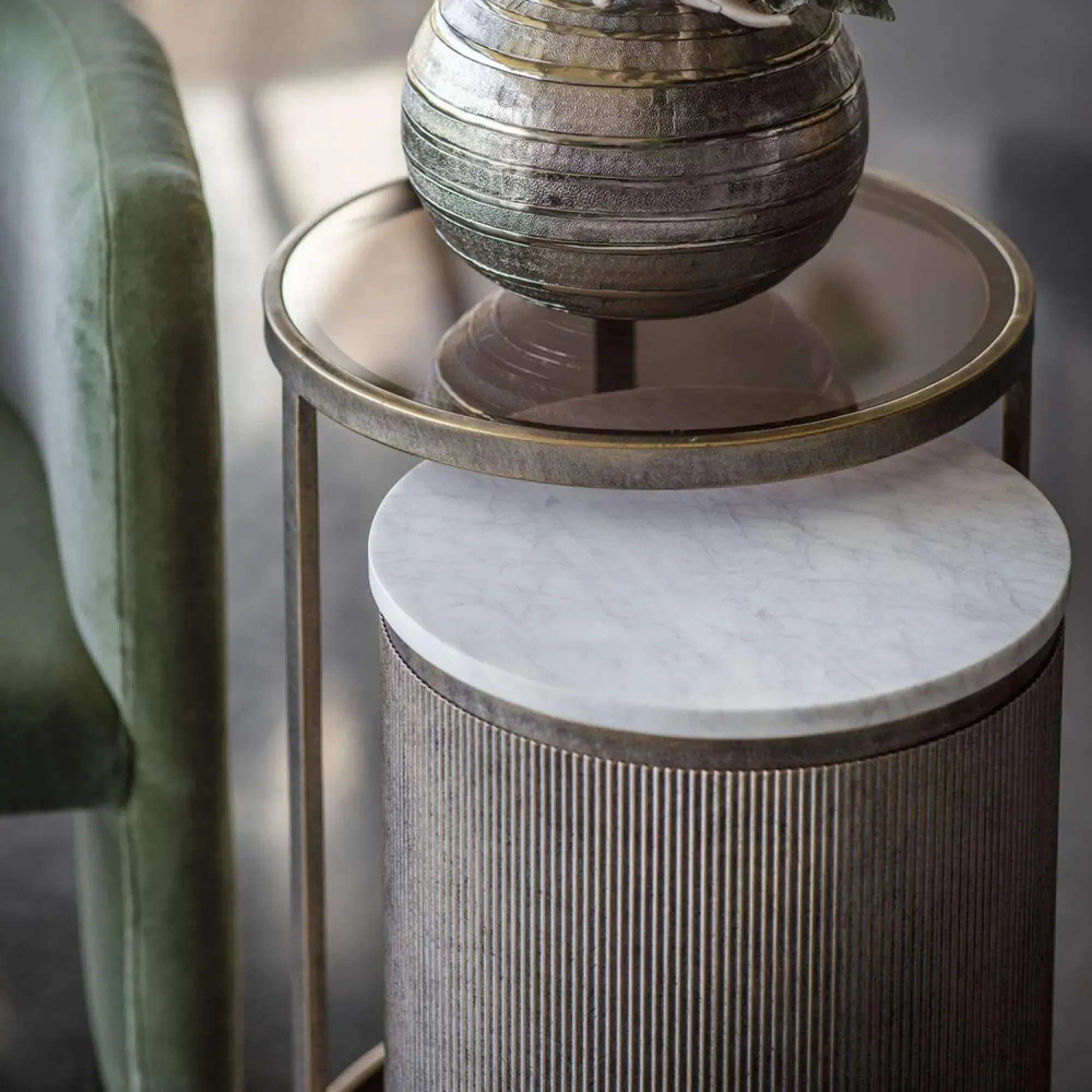 Belvedere Round Nest of 2 Tables - Gold, Metal