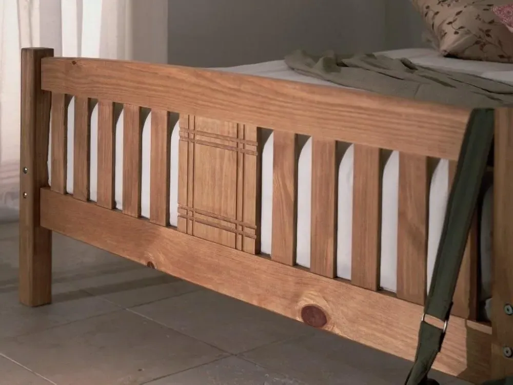 Saint Wooden Bed - Honeycomb