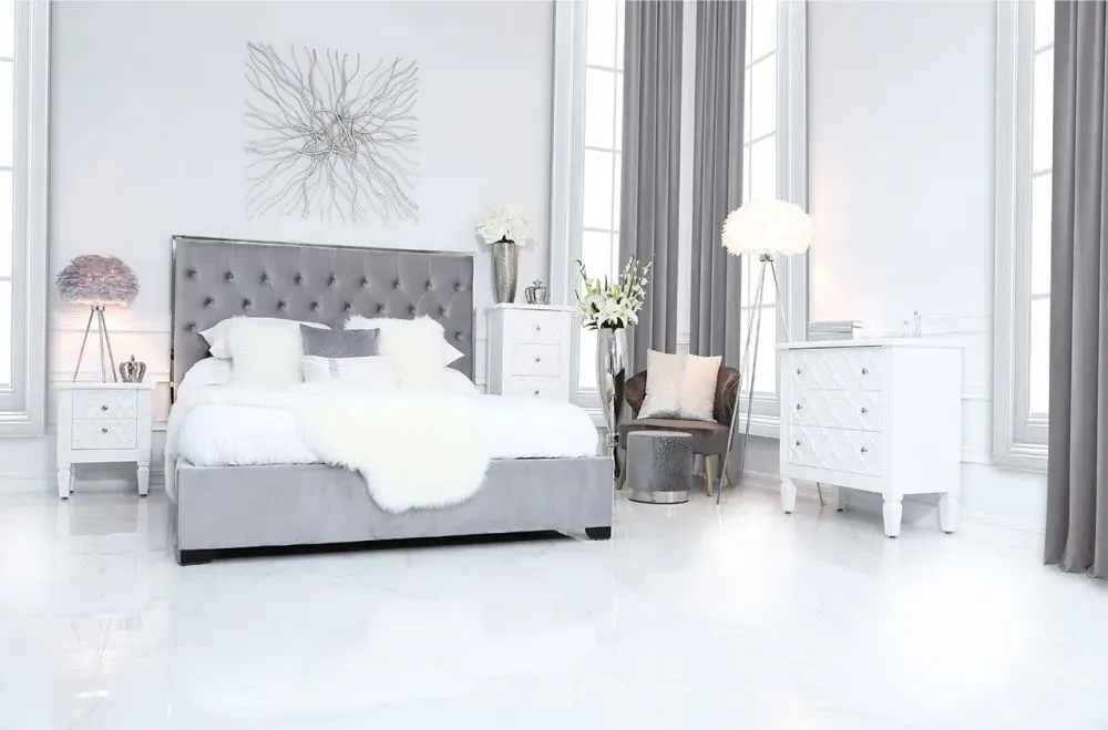 Valle Tripod Floor Lamp - White