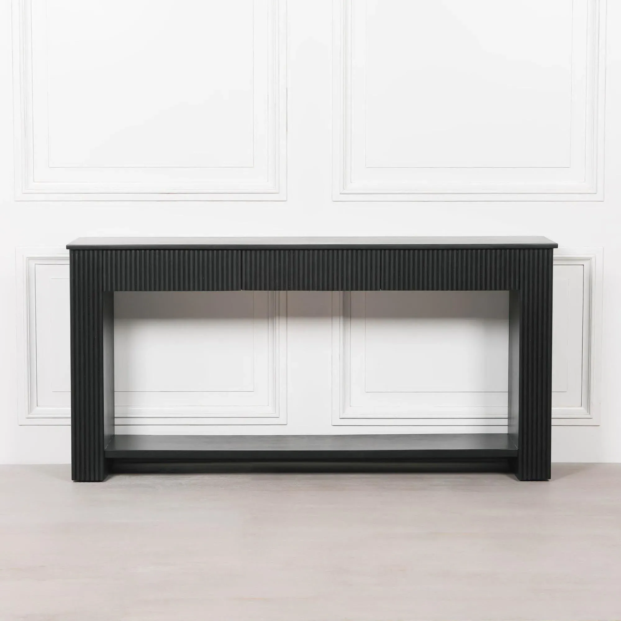 Fluted Console Table - Black, Acacia Wood