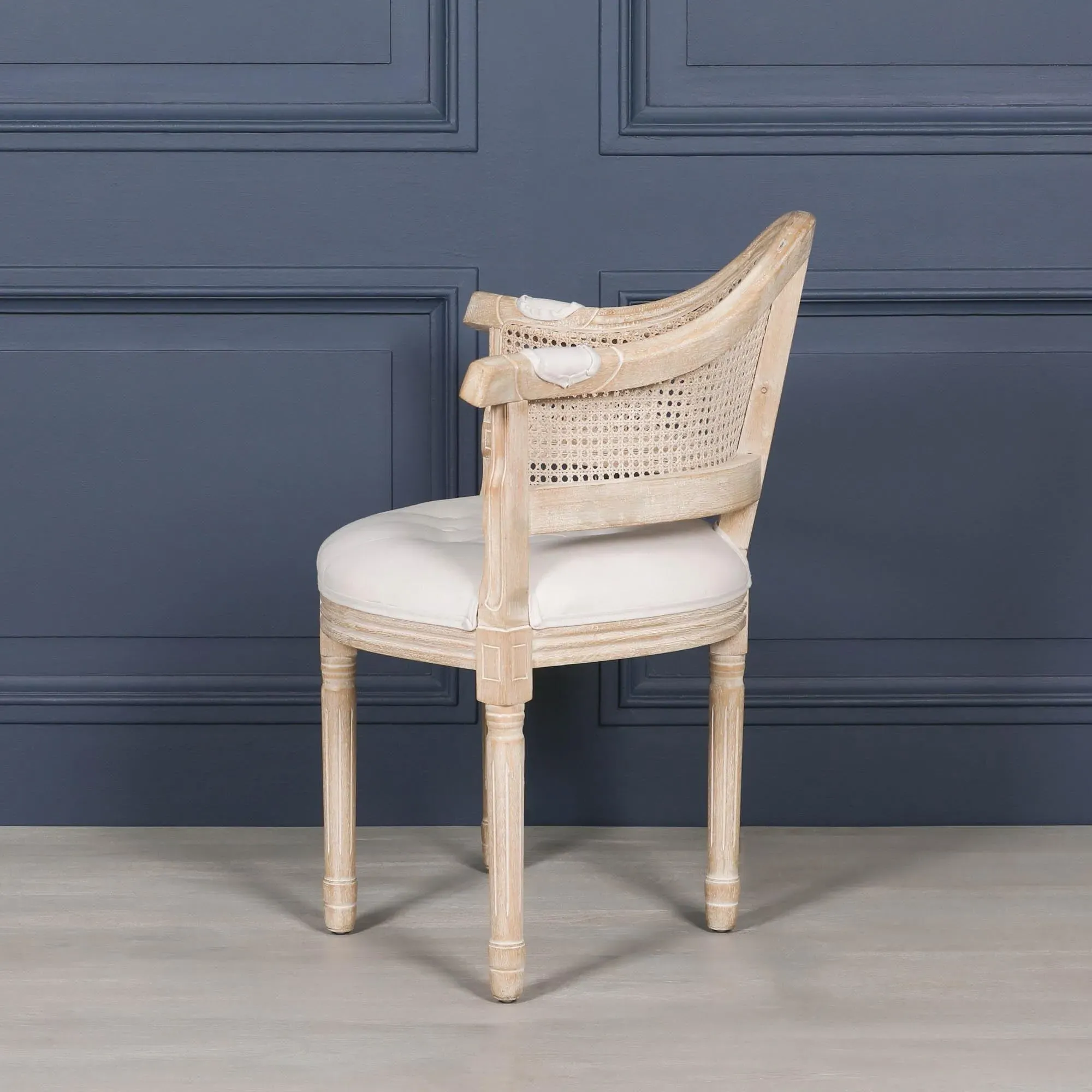 Louis Wood Corner Chair - Natural