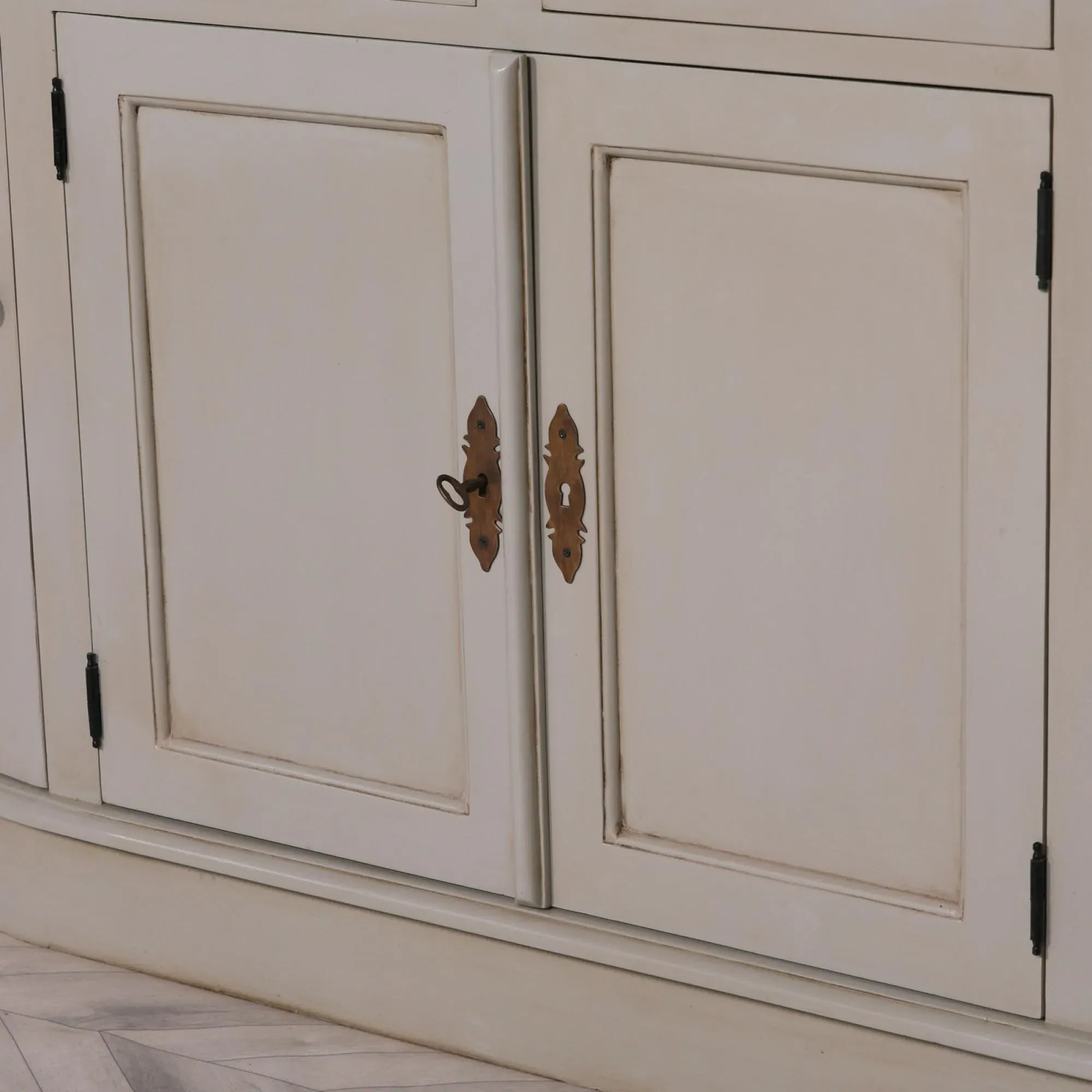 Maison Curved Display Cabinet with Glass Doors - Grey, Mahogany