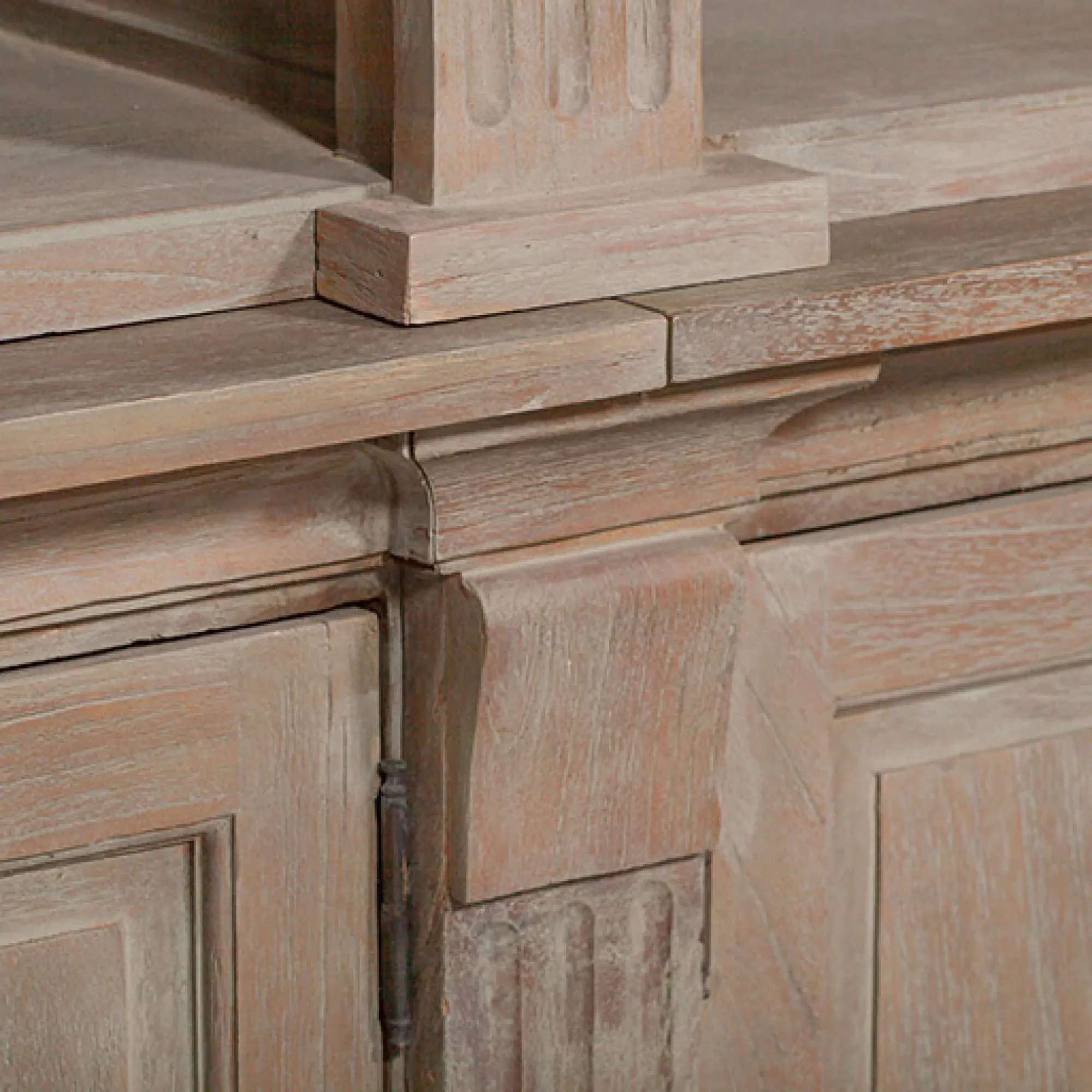 Maison Extra Large Triple Display Cabinet - White, Cedar Wood