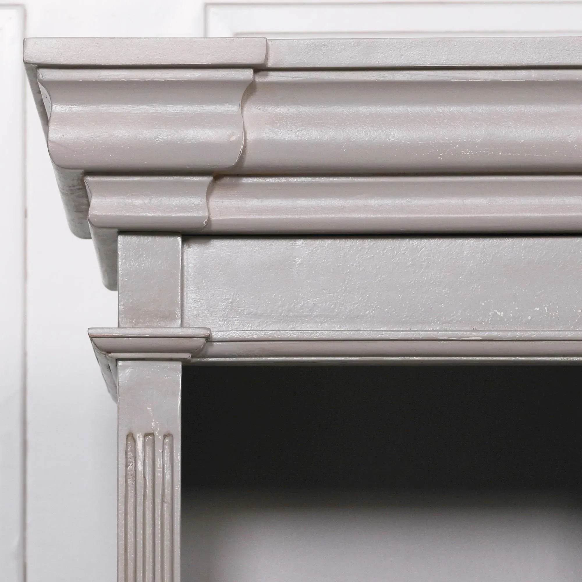 Maison Large Display Cabinet - Distressed Grey, Mahogany