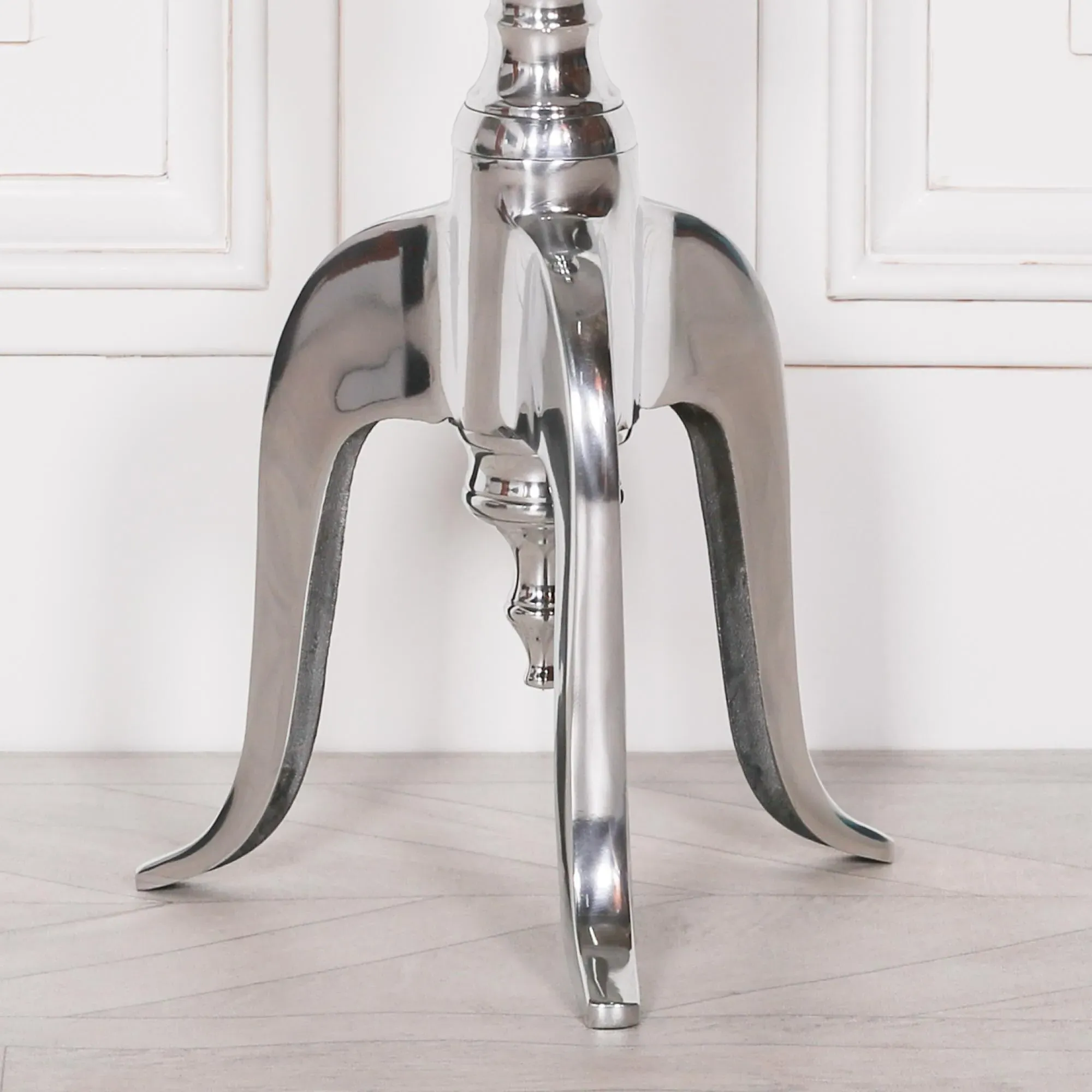 Maison Round Wine Table - Silver, Aluminium