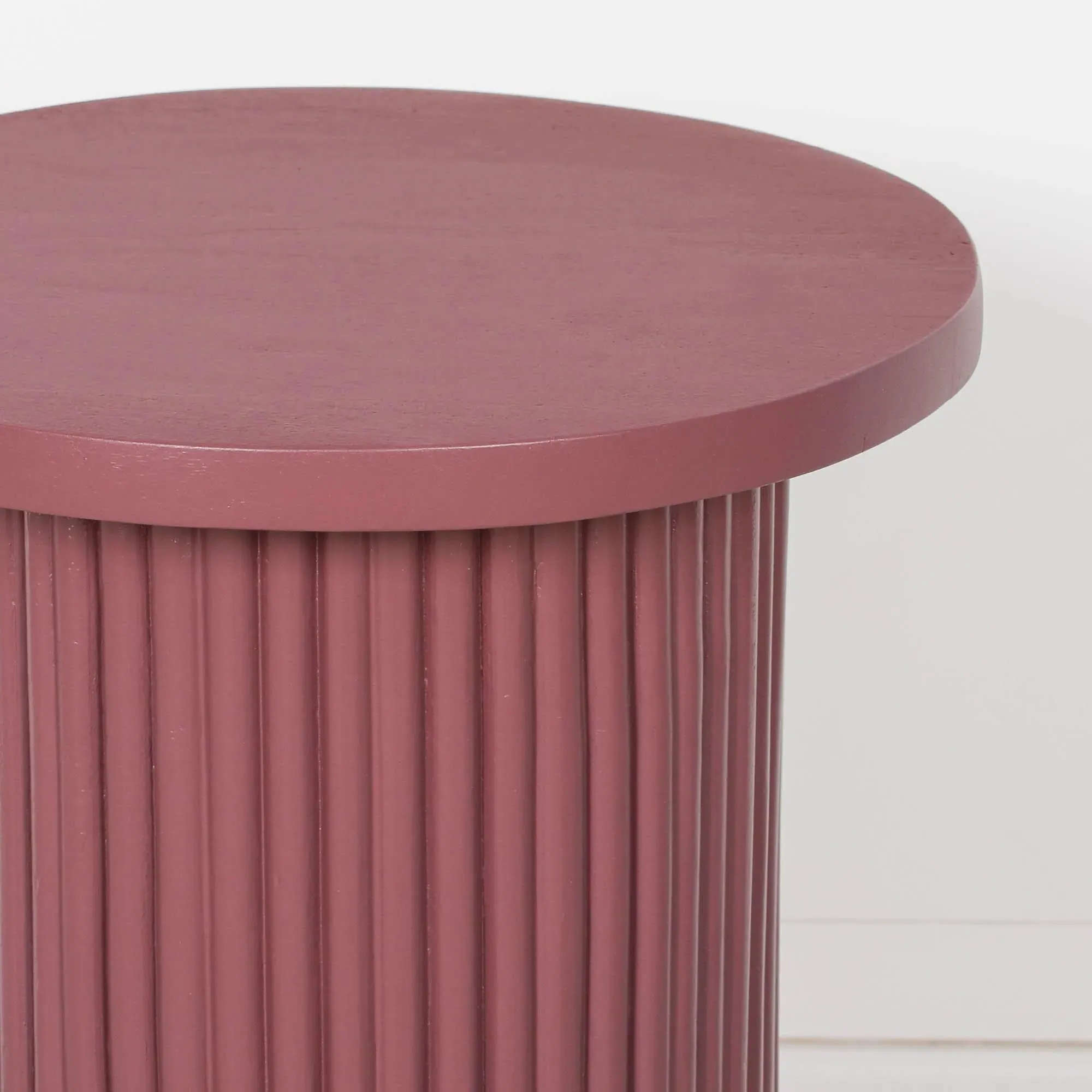Ribbed Round Side Table - Damson, Mango Wood