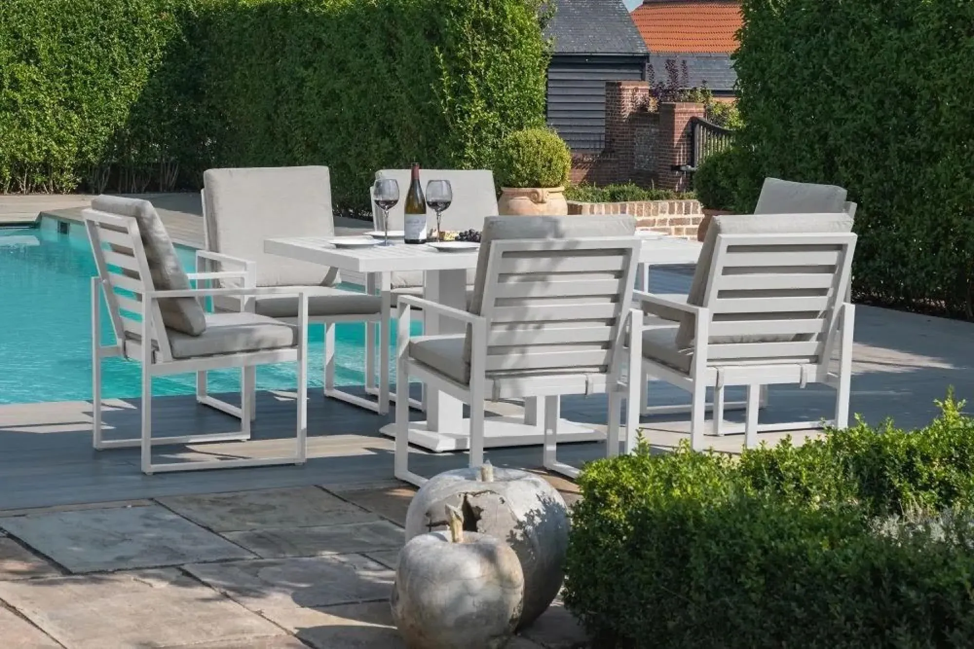 Amalfi 6-Seater Garden Dining Set with Gas Lift - White