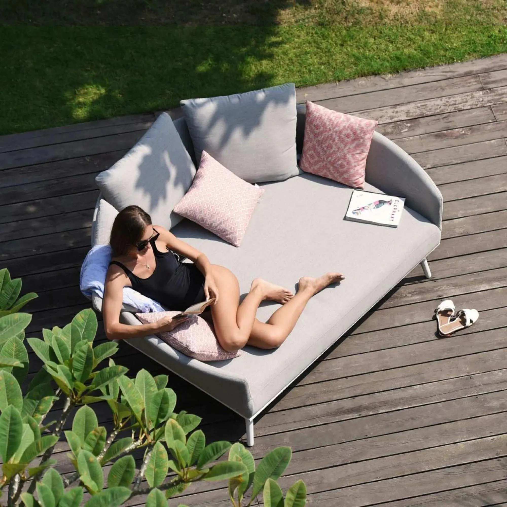 Ark Garden Daybed - Lead Chine