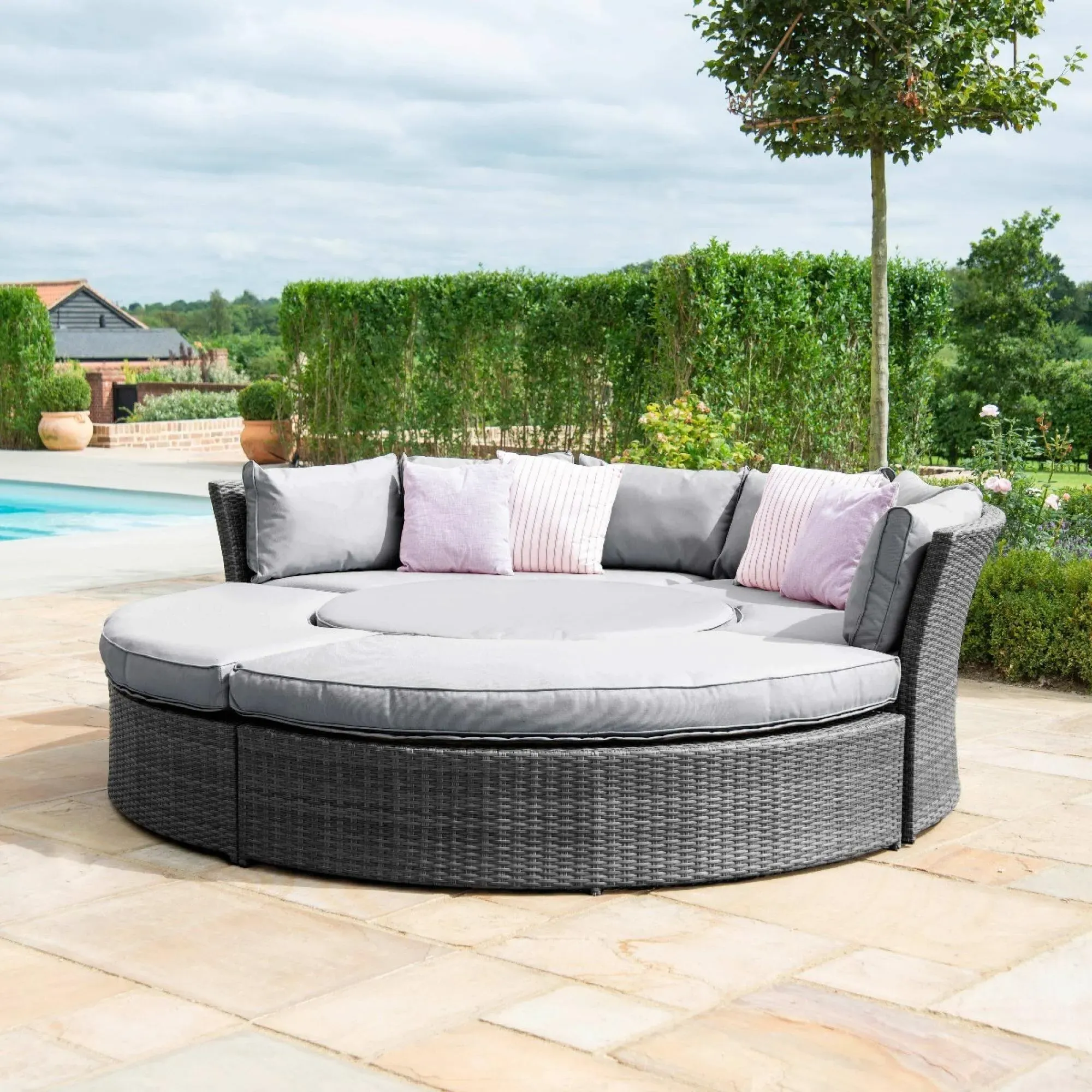 Chelsea Round Rising Table Garden Suite - Grey, Rattan