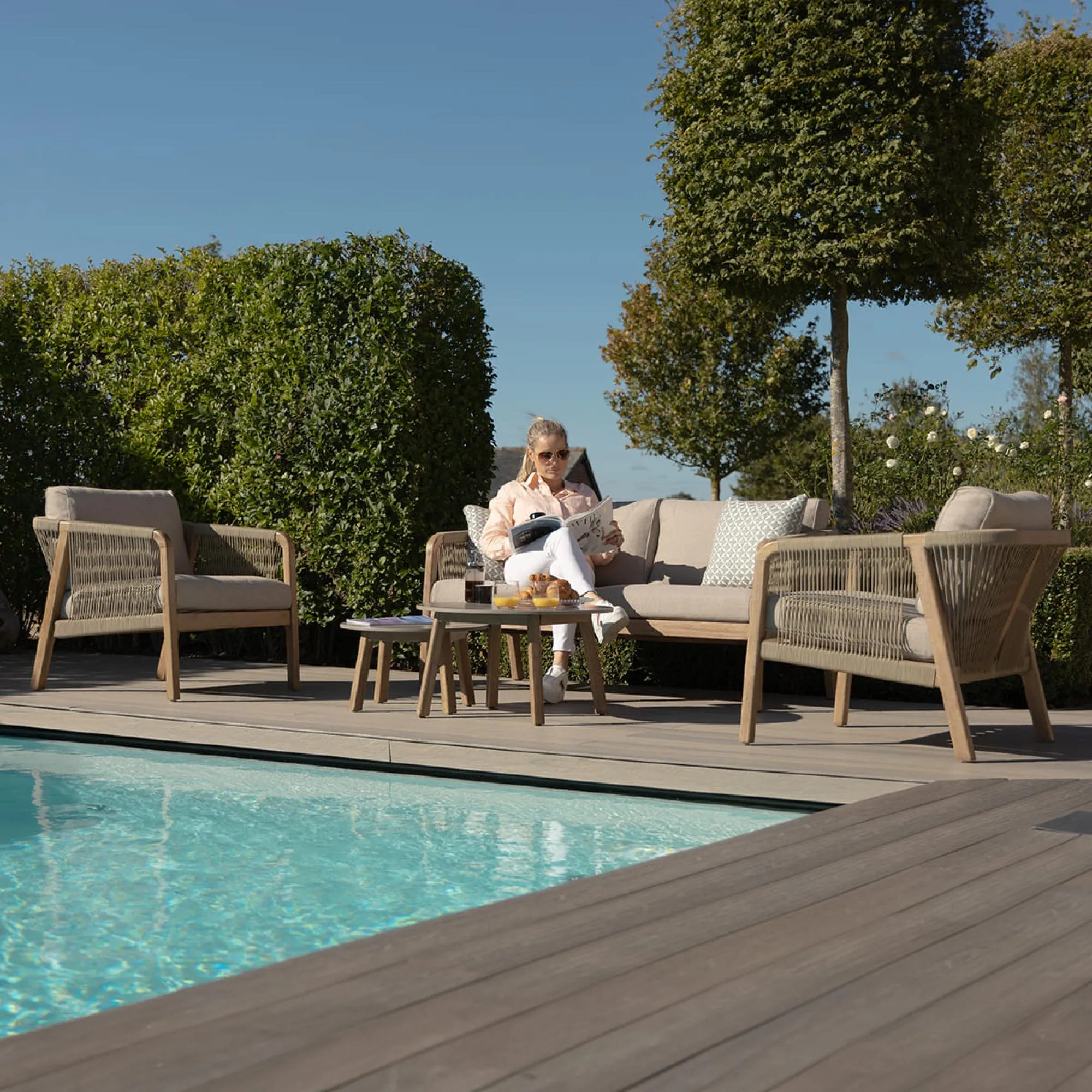 Martinique 2-Seater Garden Sofa Set - Light Brown