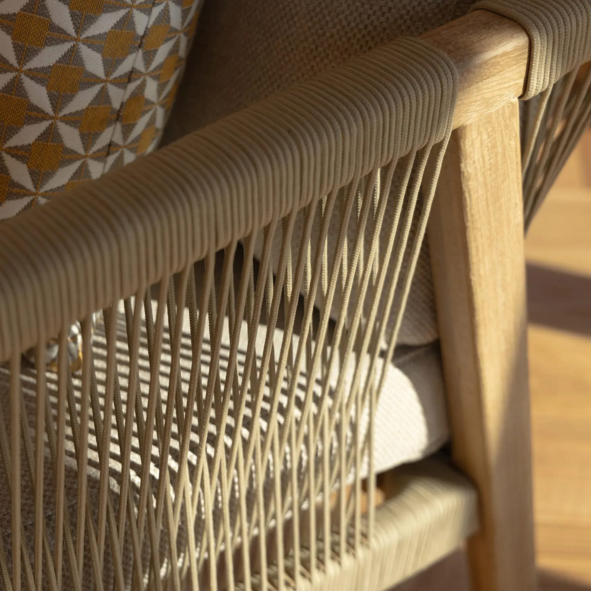 Martinique Garden Lounge Chair - Light Brown