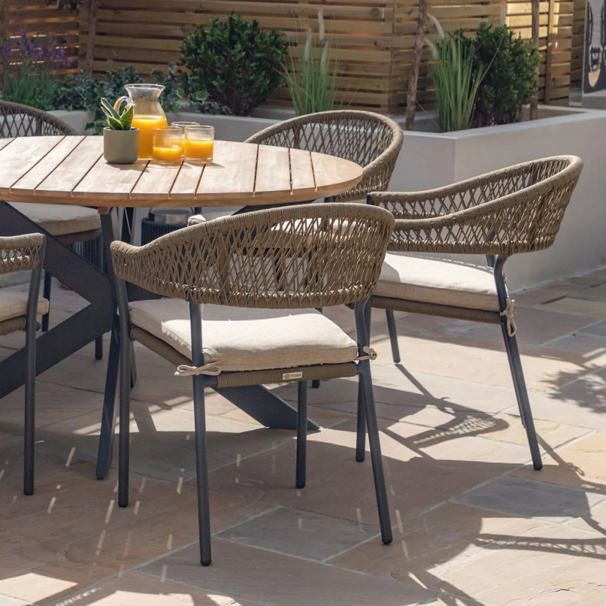 New Bali 6-Seater Round Garden Dining Set - Sandstone