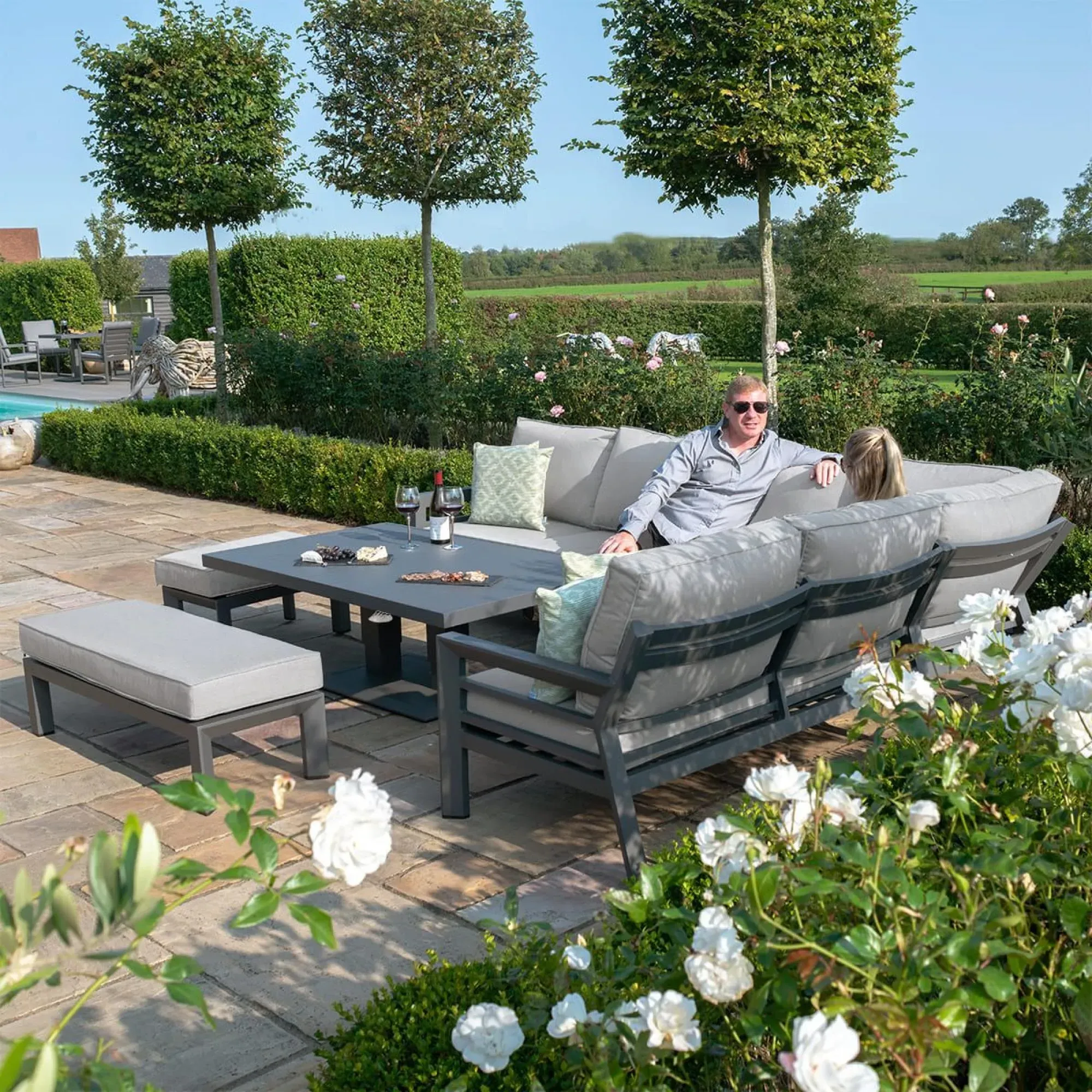 New York Rising Table Corner Garden Dining Set - Dove Grey