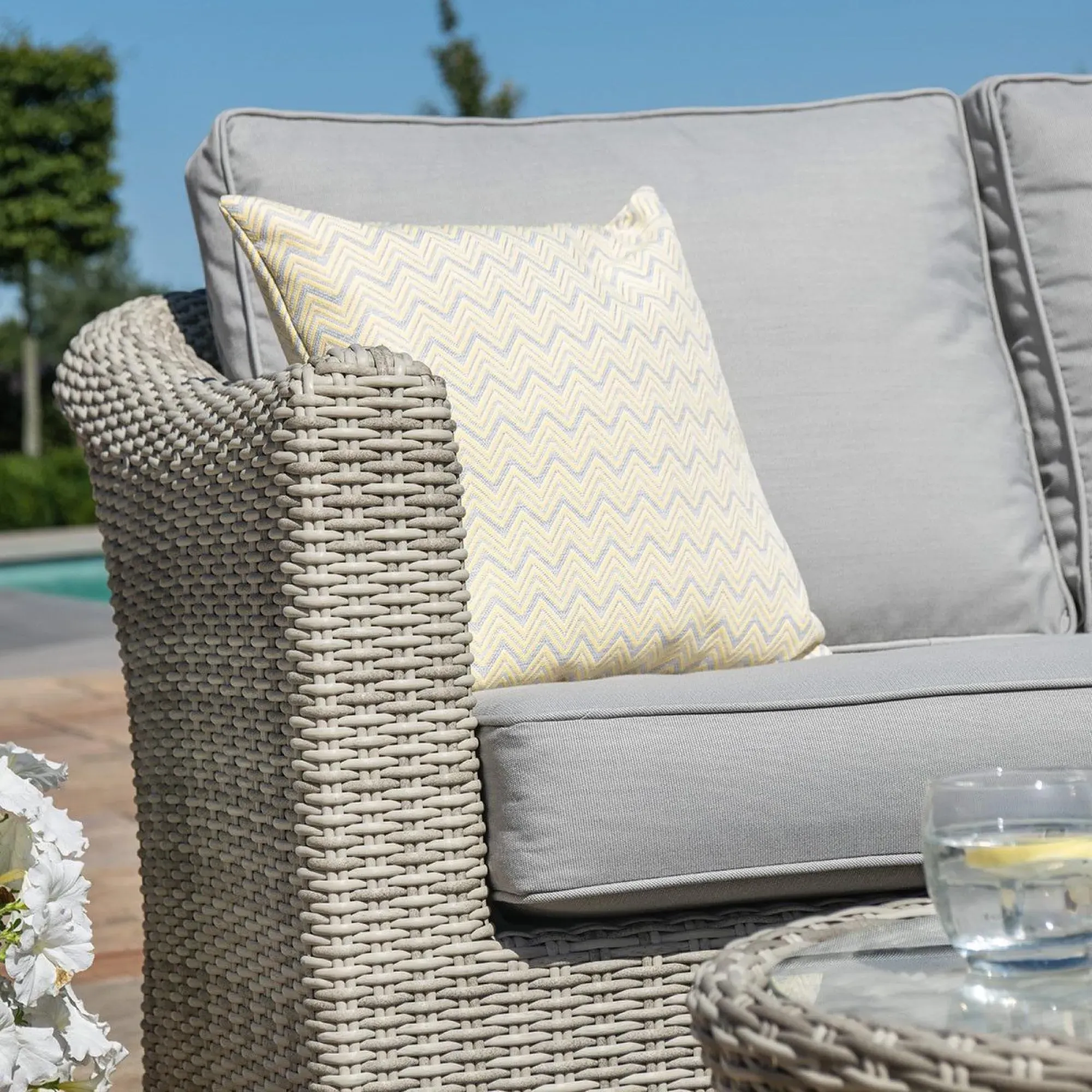 Oxford 2-Seater Garden Sofa Set - Light Grey