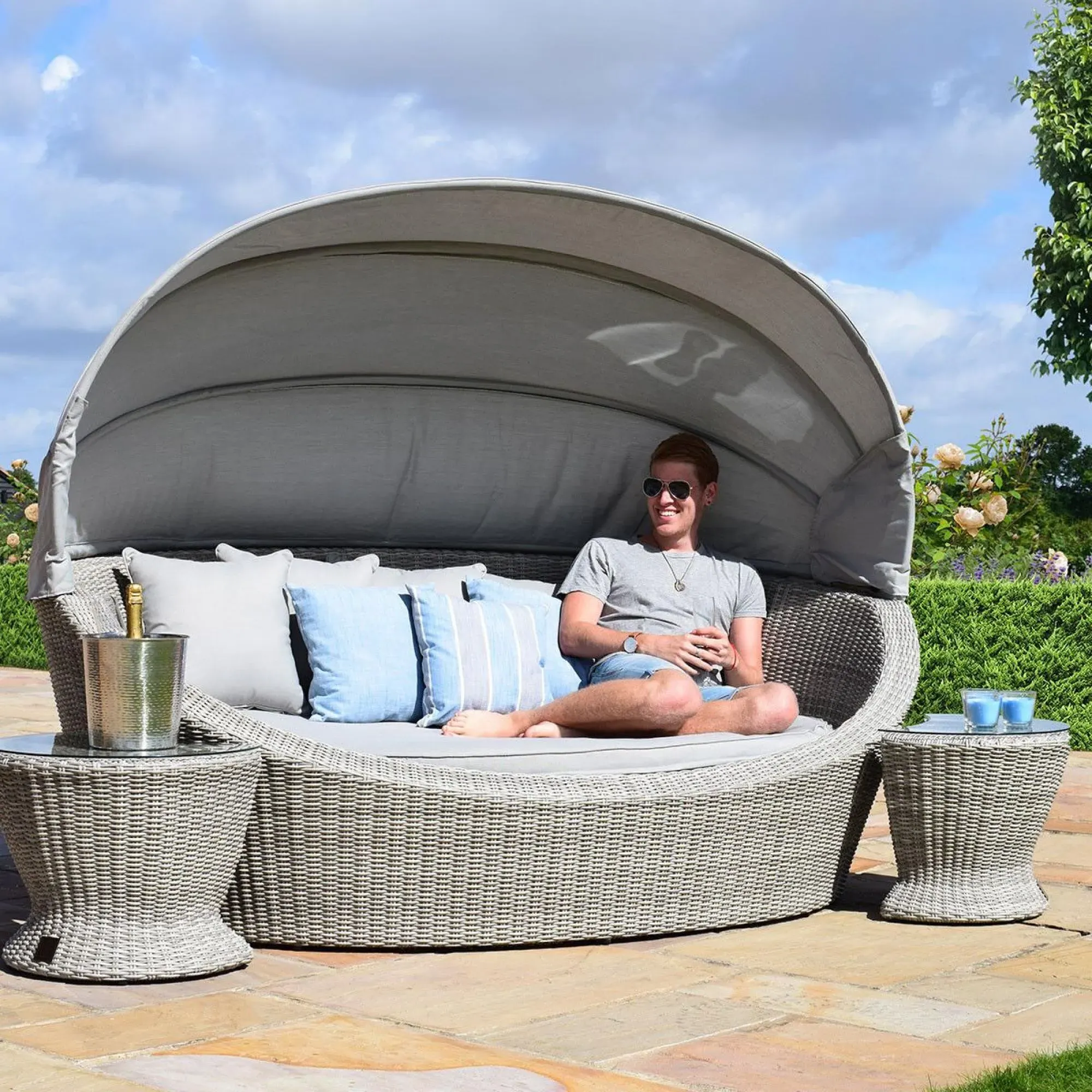 Oxford Garden Daybed - Grey, Rattan