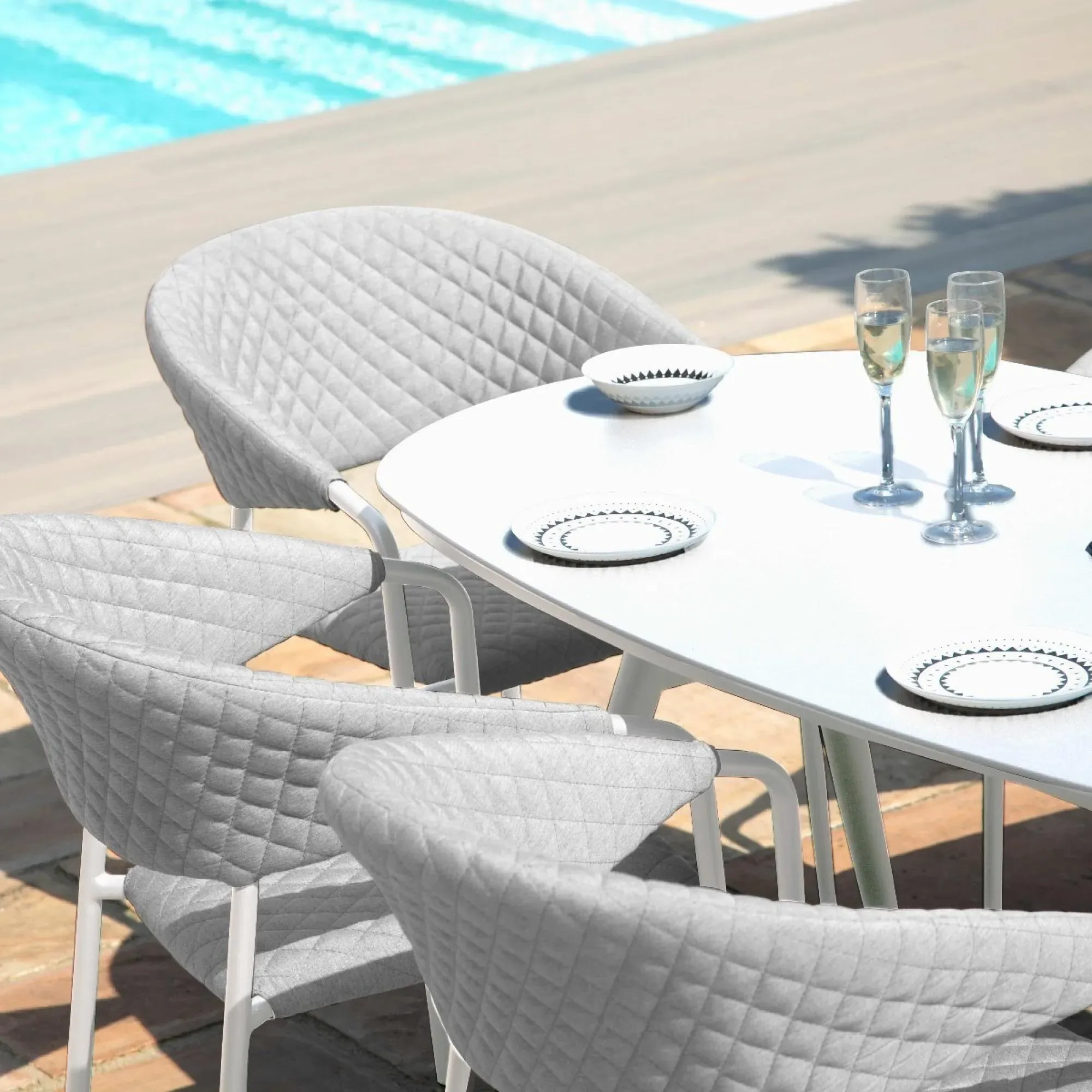 Pebble Lead Chine 6-Seater Oval Garden Dining Set