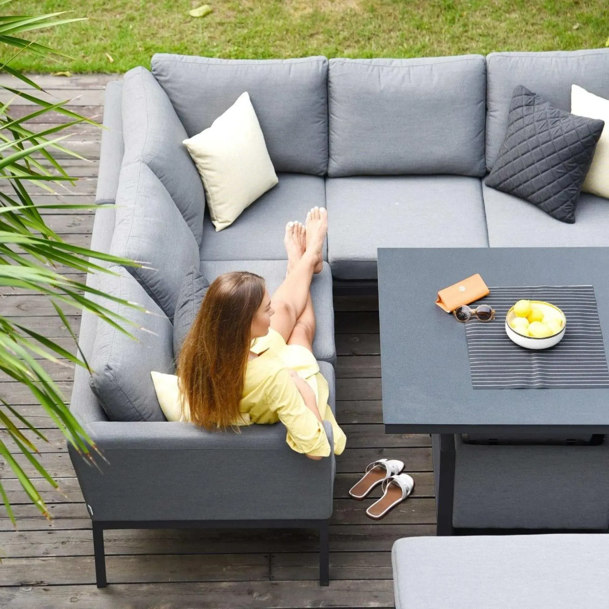 Pulse Square Corner Dining Set with Rising Table - Flanelle