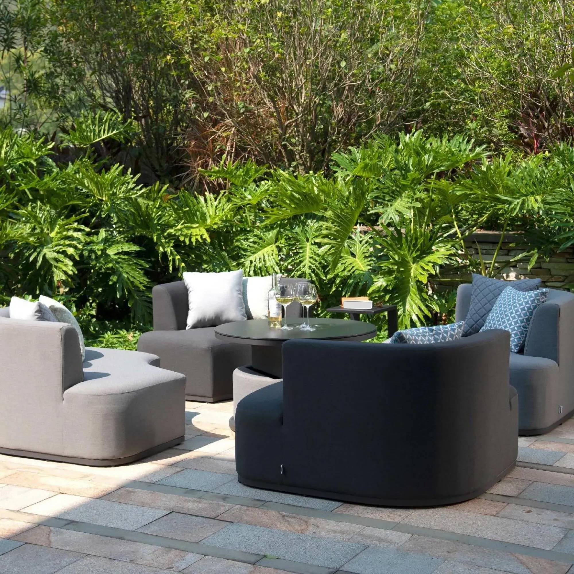 Snug Garden Daybed Suite with Rising Table - Lead Chine, Fabric