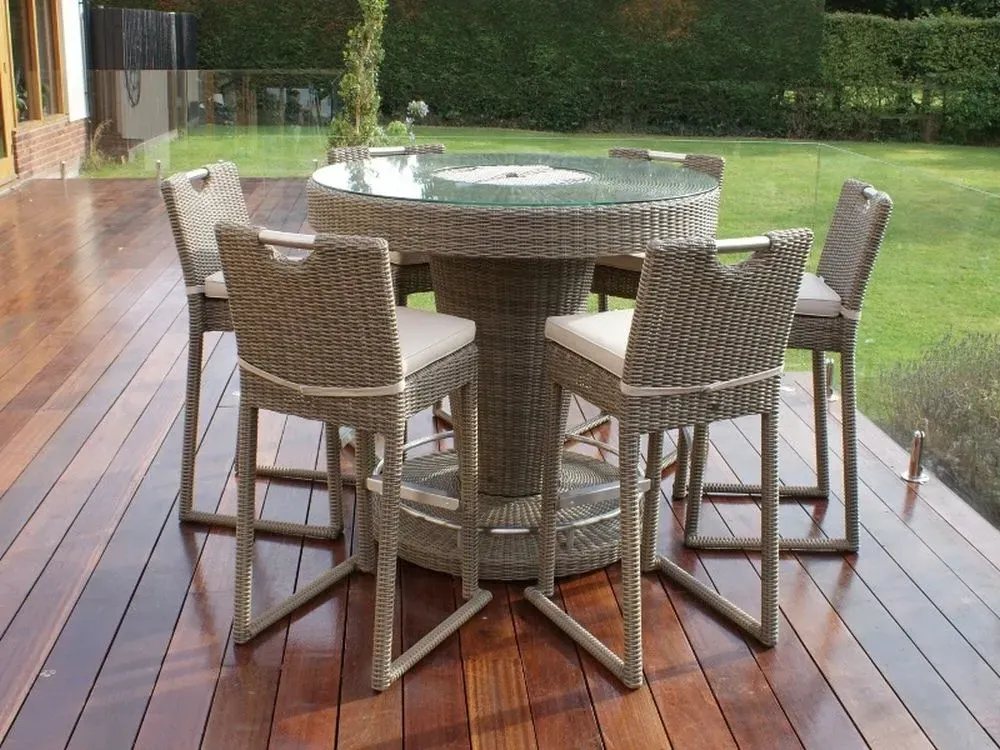 Winchester Round 6 Seater Bar Set with Ice Bucket - Natural, Rattan