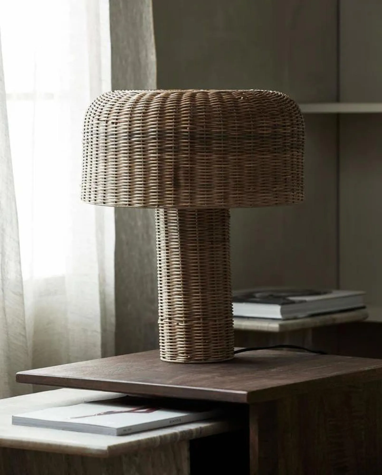 Atum Table Lamp - Natural