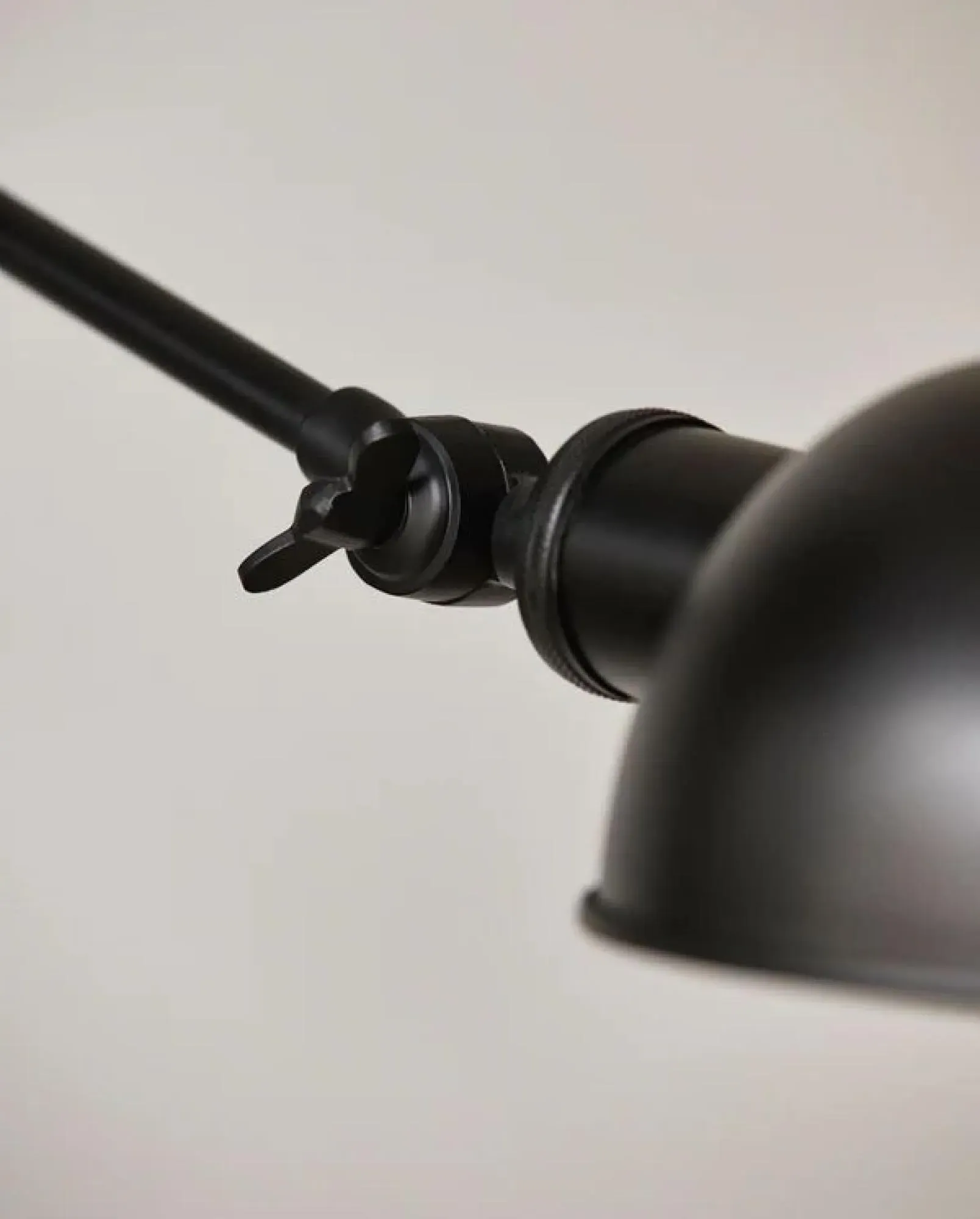 Aura Wall Lamp - Black