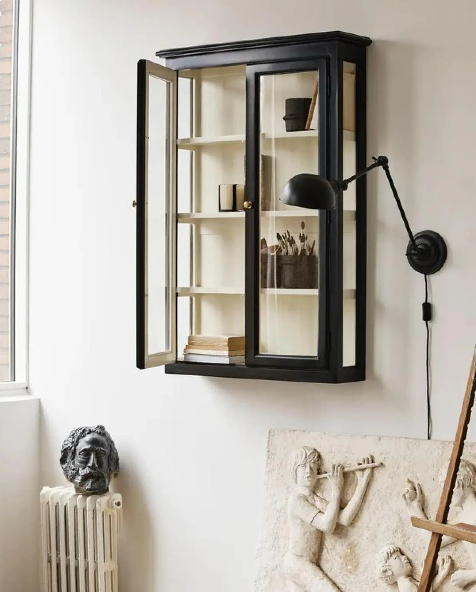 Aura Wall Lamp - Black