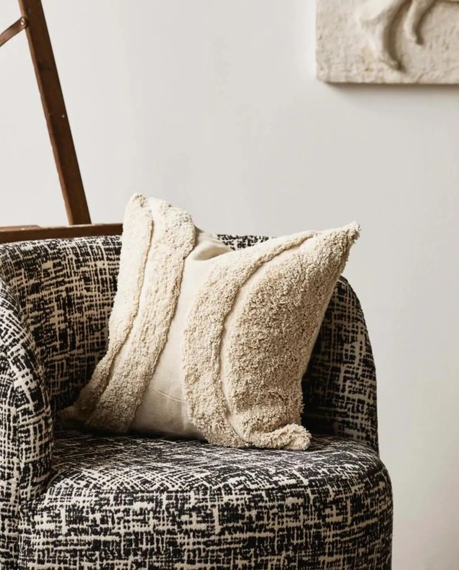 Bomu Fabric Lounge Chair - Black and White