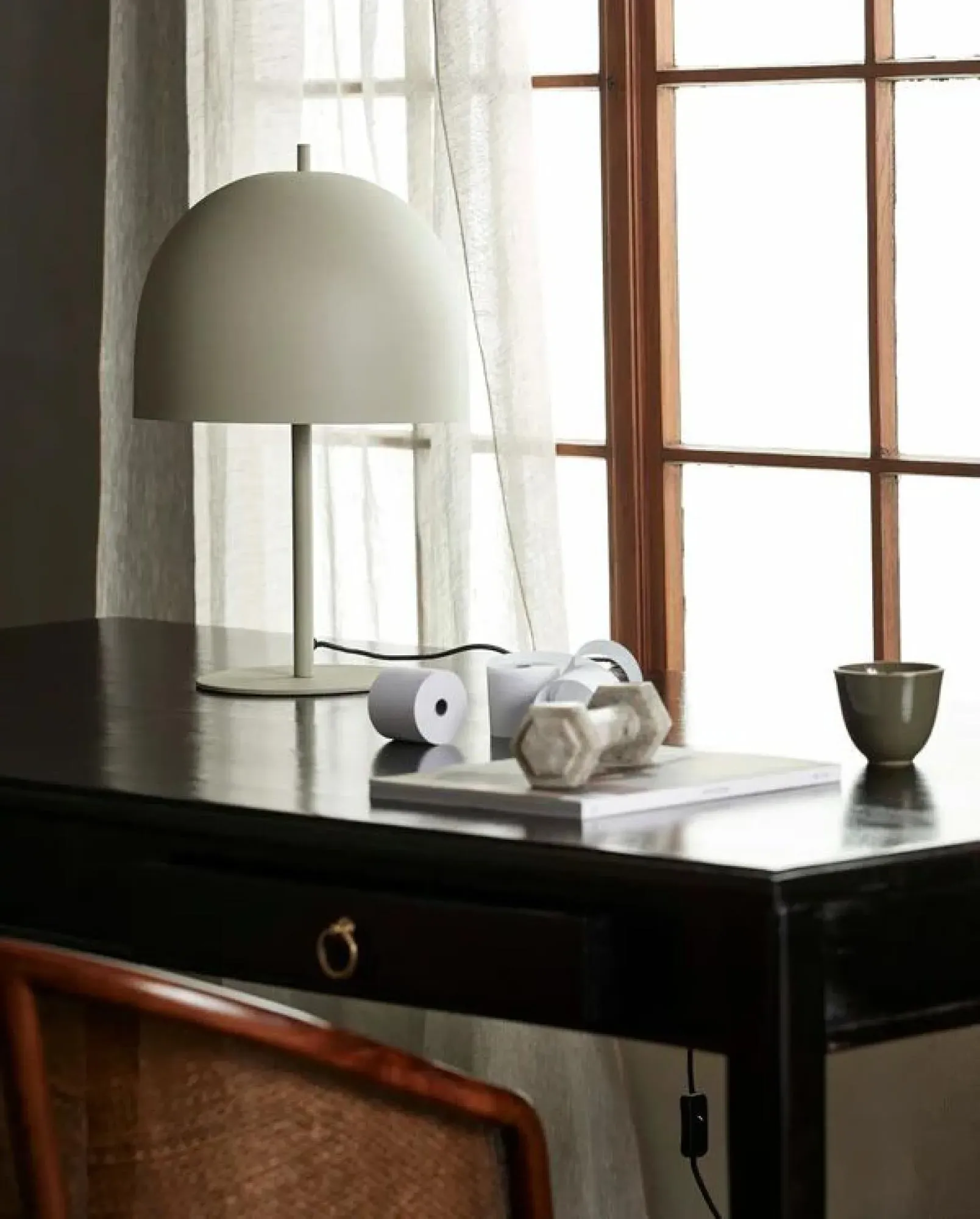 Glow Metal Table Lamp - Matt Beige