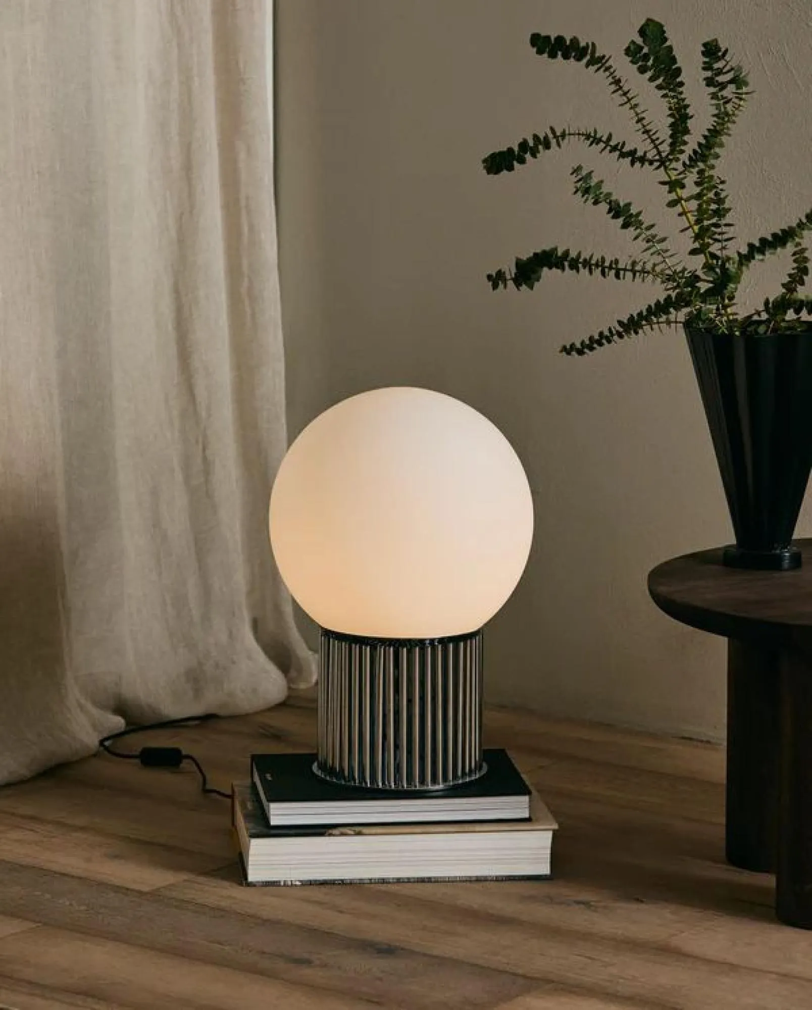 Hermod Metal Floor Lamp - Chrome