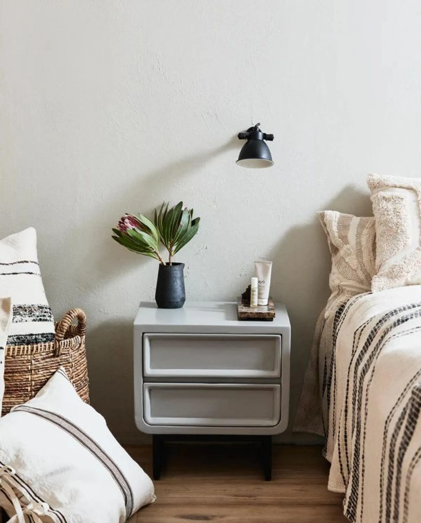 Ledro Bedside Cabinet - Grey