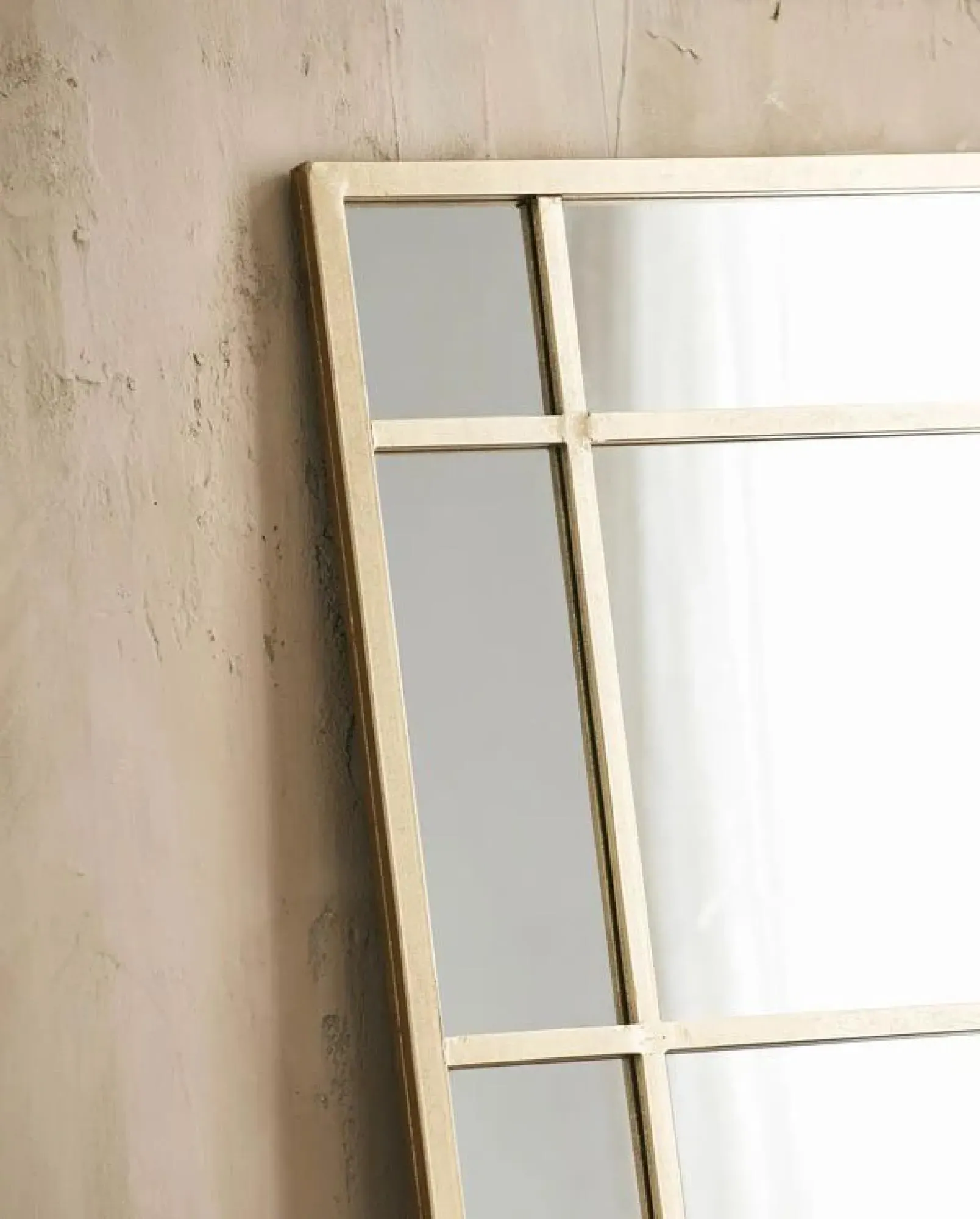 Spirit Standing Mirror - Gold, Metal