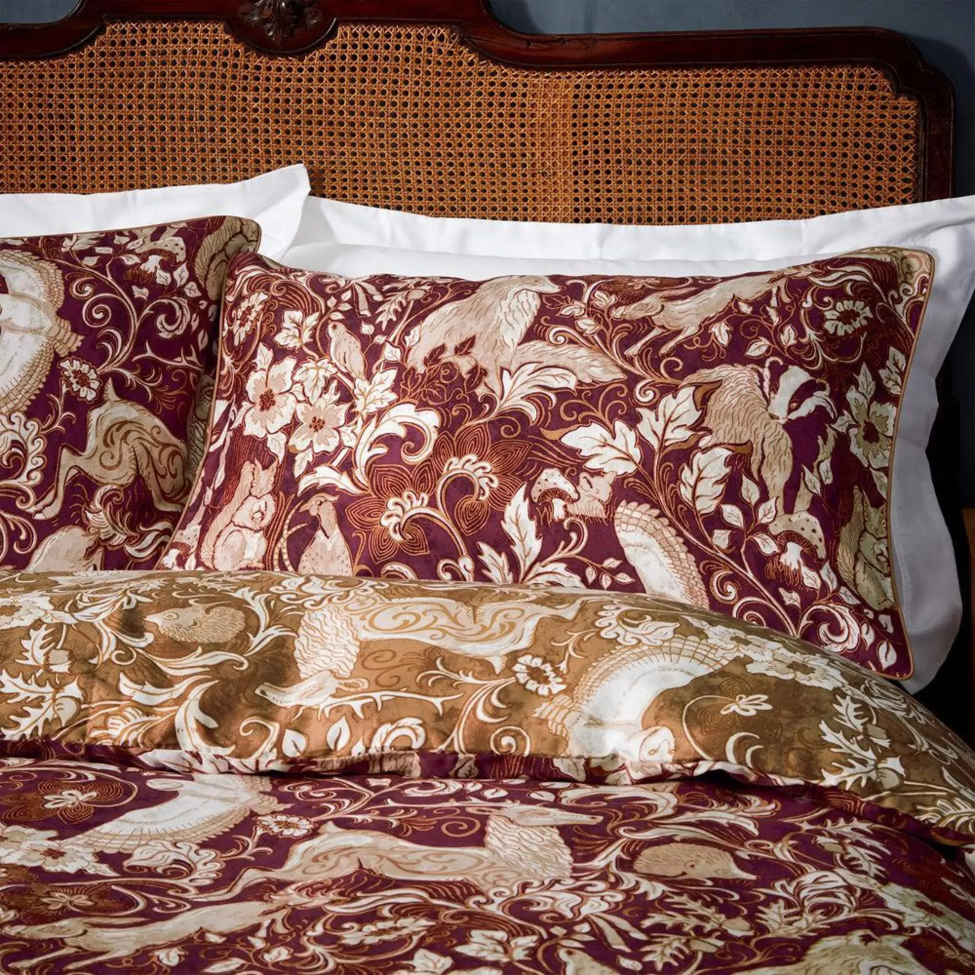 Harewood British Animal Duvet Cover Set - Ruby, Cotton