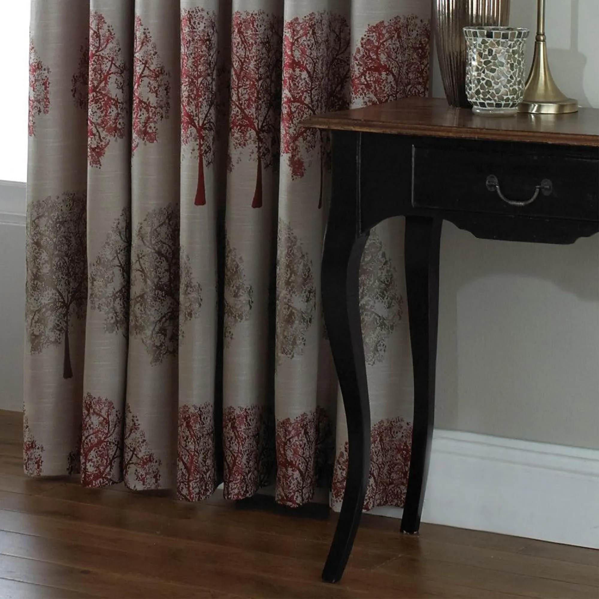 Oakdale Tree Eyelet Curtains - Red