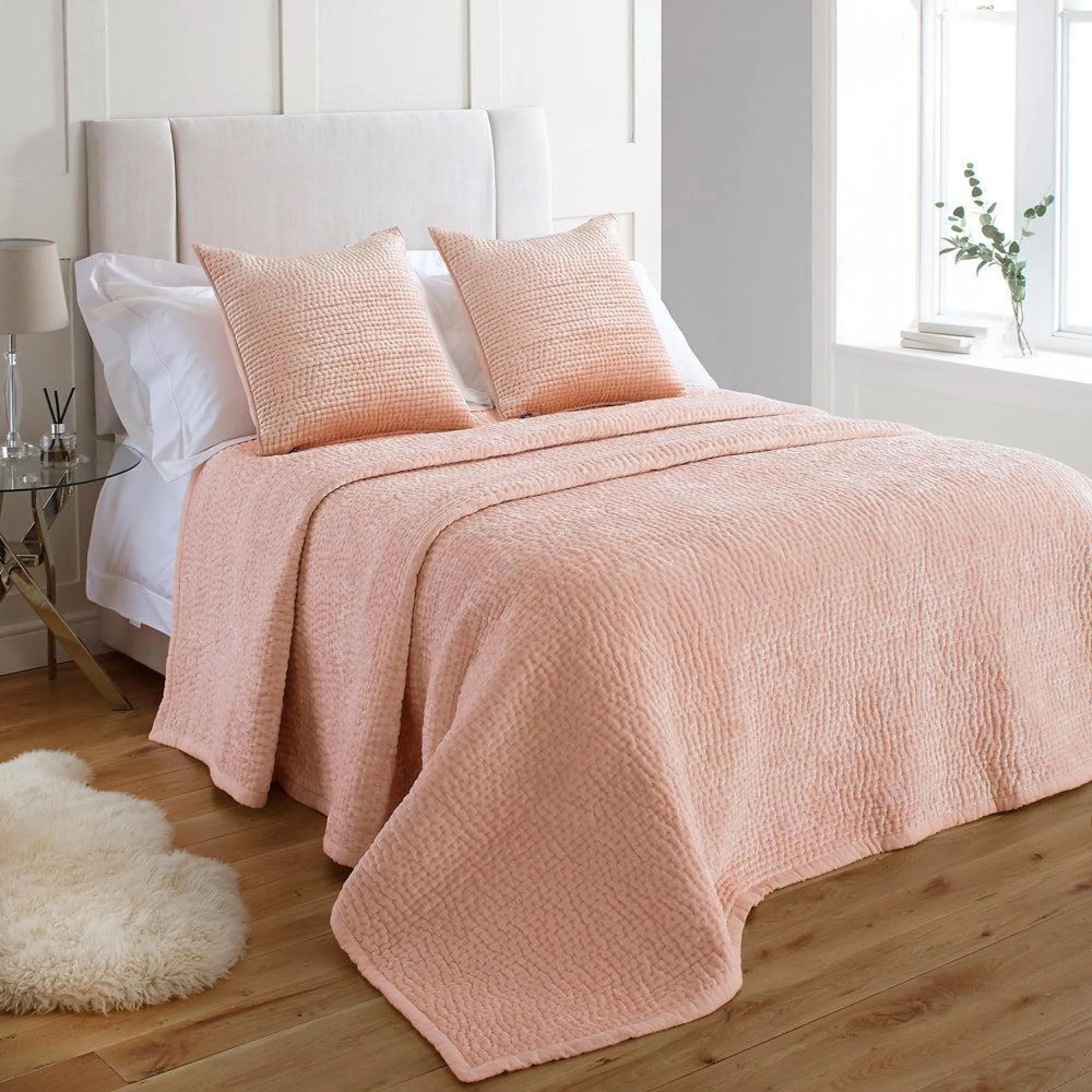 Riva Home Brooklands Bedspread - Blush