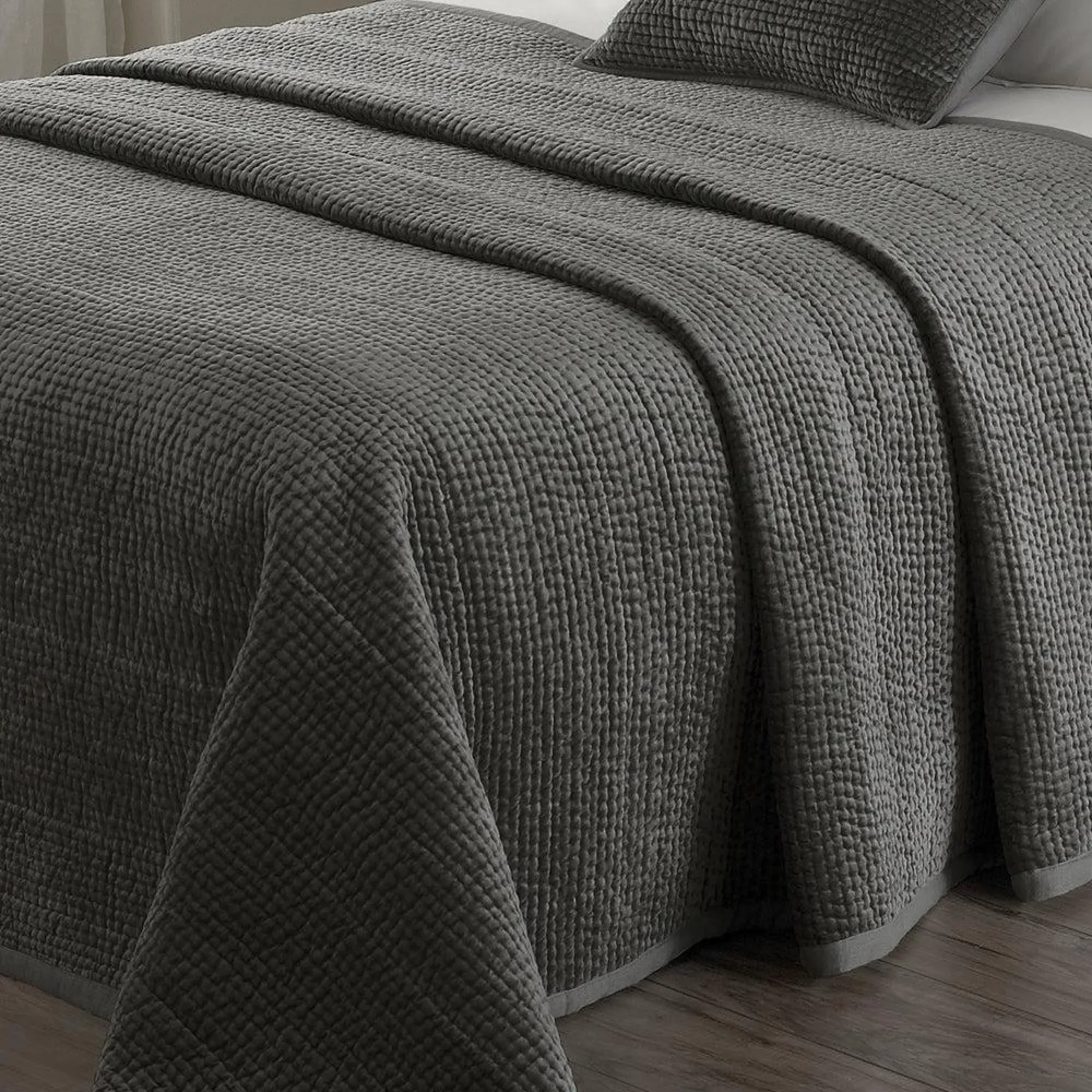 Riva Home Brooklands Bedspread - Graphite