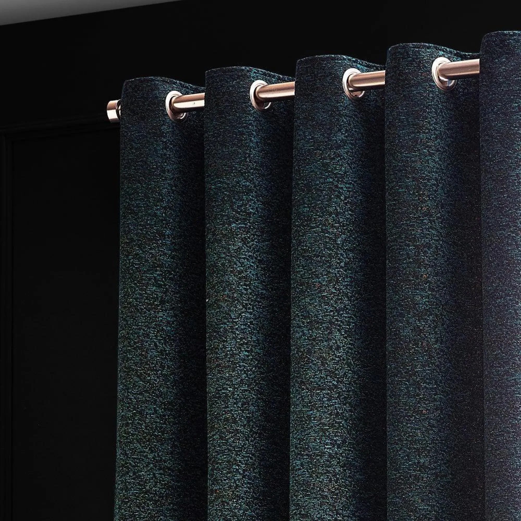 Riva Home Galaxy Room Darkening Eyelet Curtains - Emerald