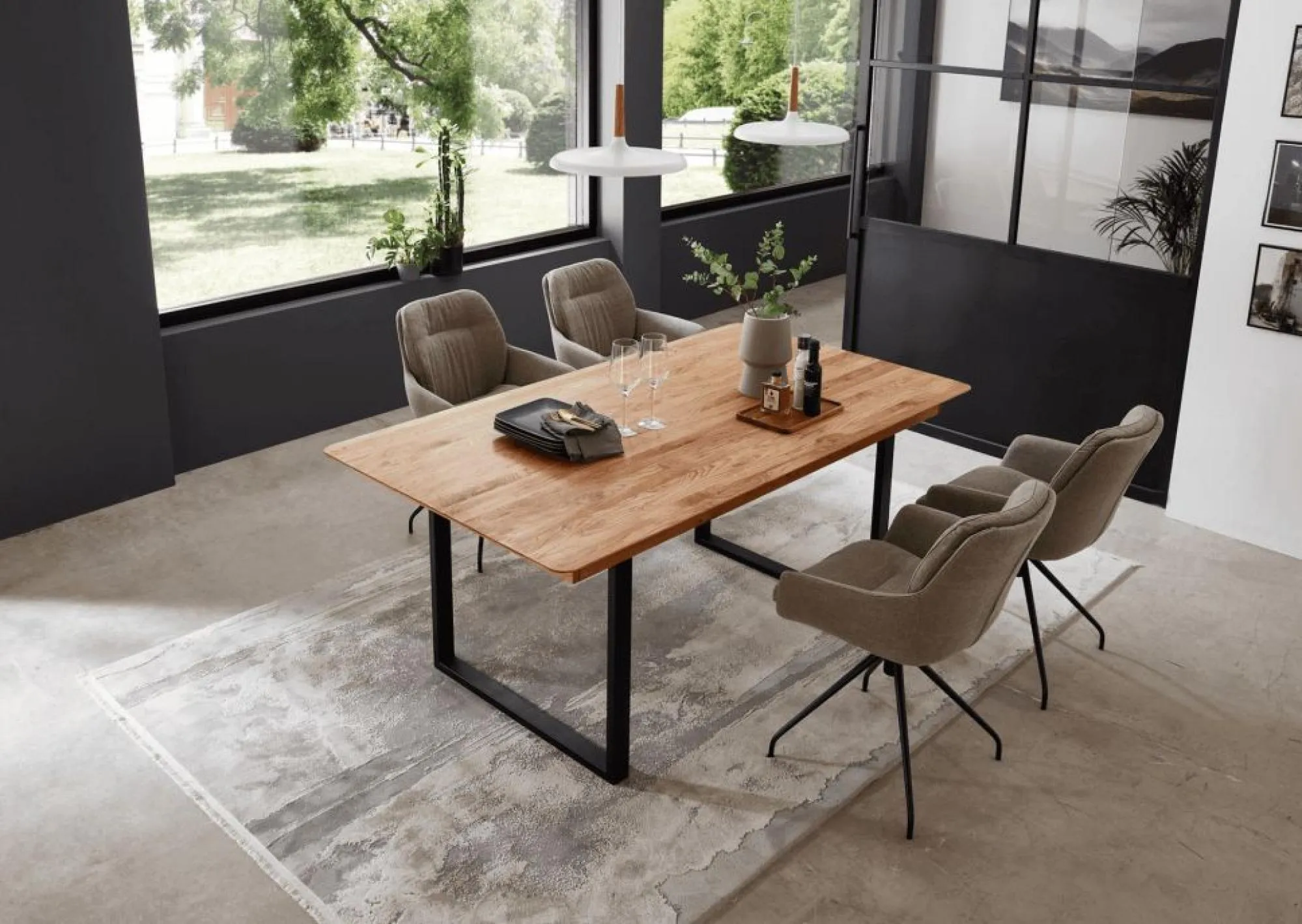 Derry Extendable Dining Table - Oak