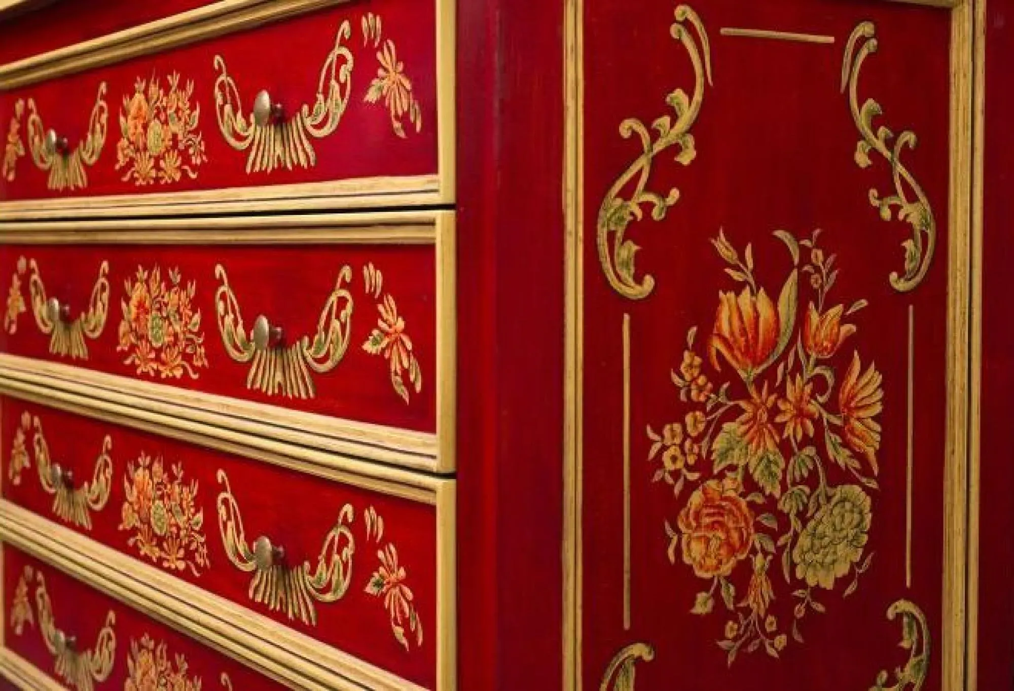 Meerut 4 Drawer Chest with Floral Design - Red