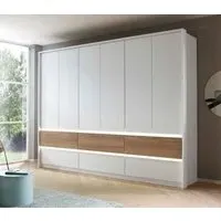 Winnipeg Decor Wardrobe