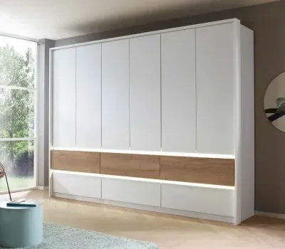 Winnipeg Decor Wardrobe