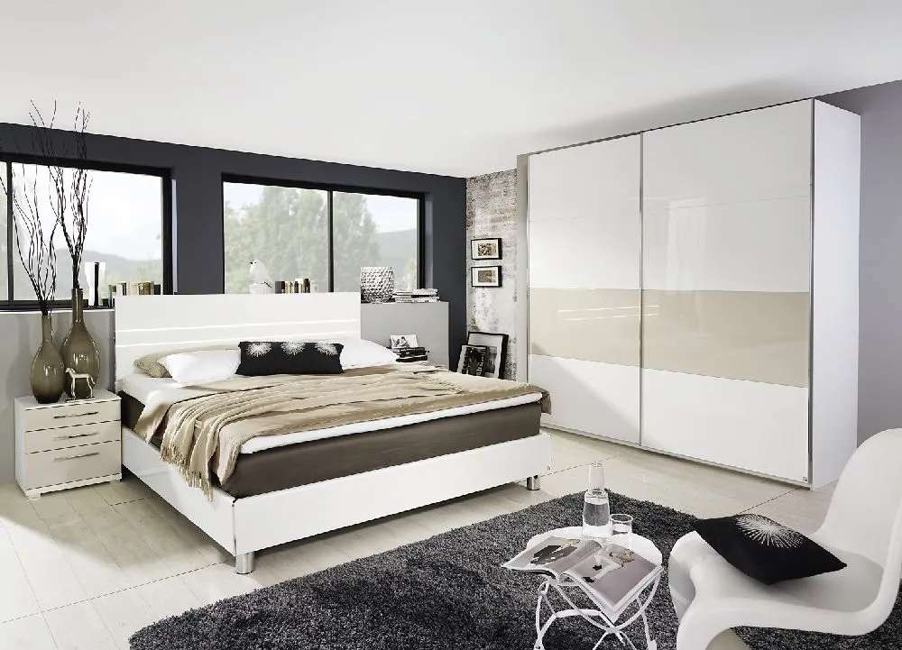 Xtend Sliding Wardrobe with Line 3